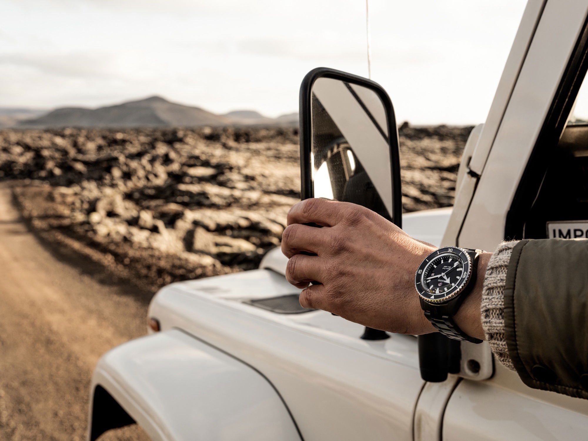 Rado Captain Cook High-Tech Ceramic Diver R32129152 Replica 5