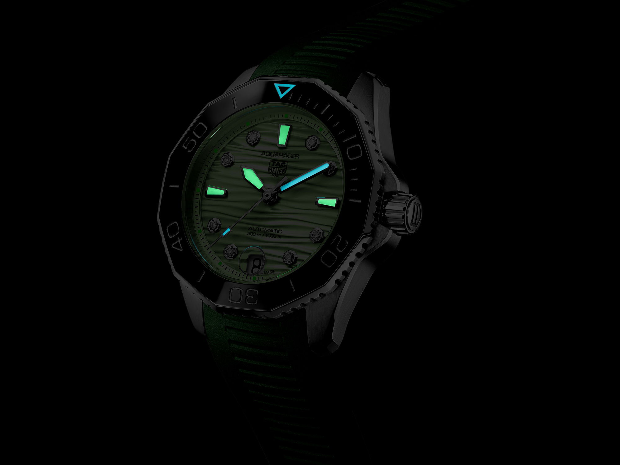 IMG_9081 TAG Heuer Aquaracer Professional 300 Naomi Osaka Limited Edition WBP231E.EB0247 Replica 5