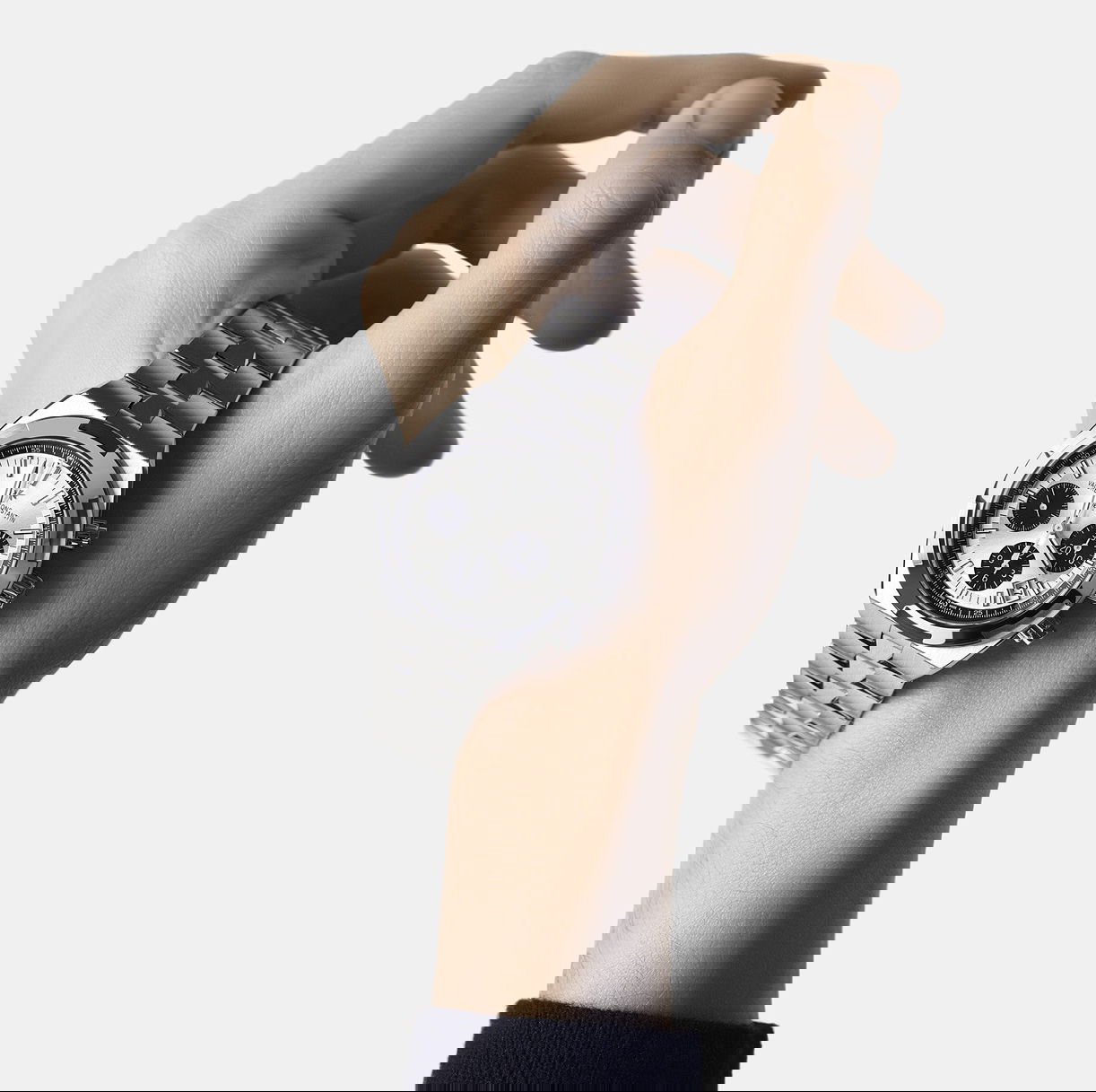 IMG_9081 Vacheron Constantin Overseas Chronograph 5500V/110A-B686 Replica 5