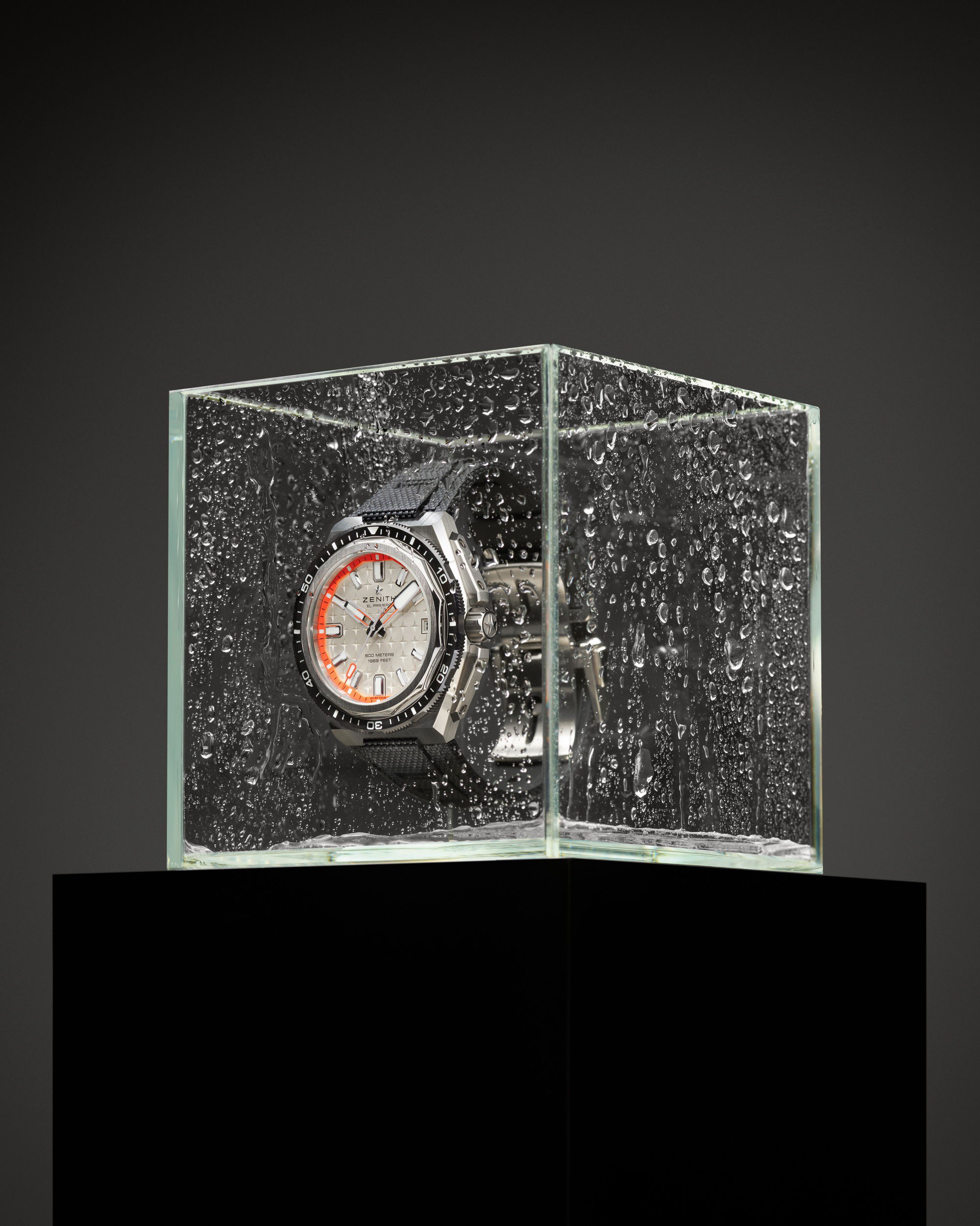 IMG_9081 Zenith DEFY Extreme Diver 95.9600.3620/01.I300 Replica 5