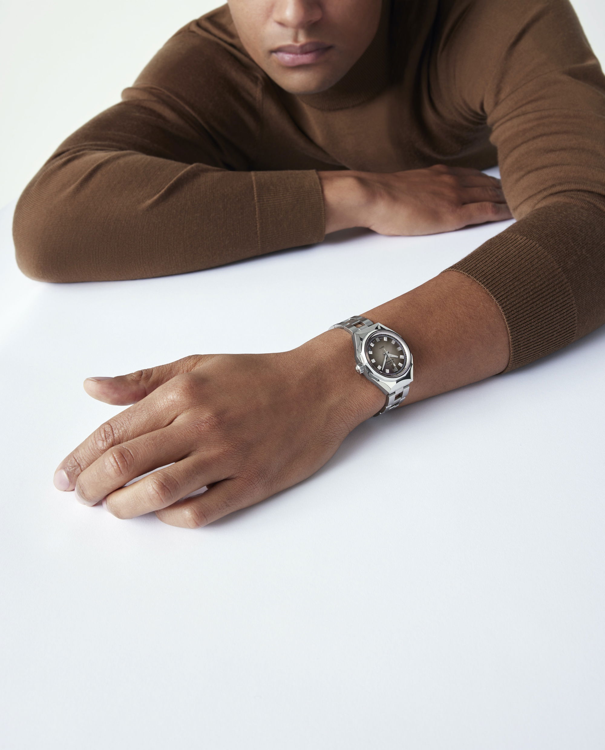 IMG_9081 Zenith Defy Revival A3642 03.A3642.670/75.M3642 Replica 5