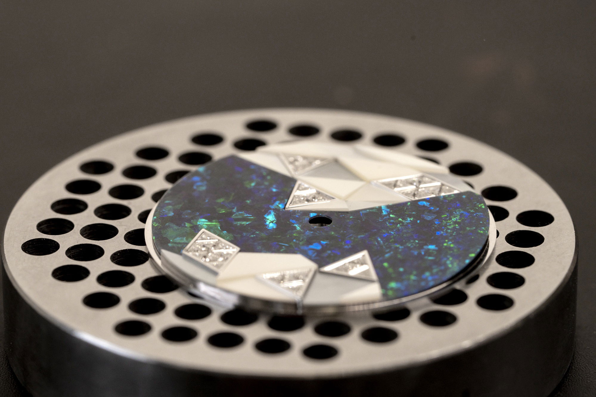 Chopard Happy Sport Metiers d’Art Polar Bear Edition 274425-1001 Replica 6