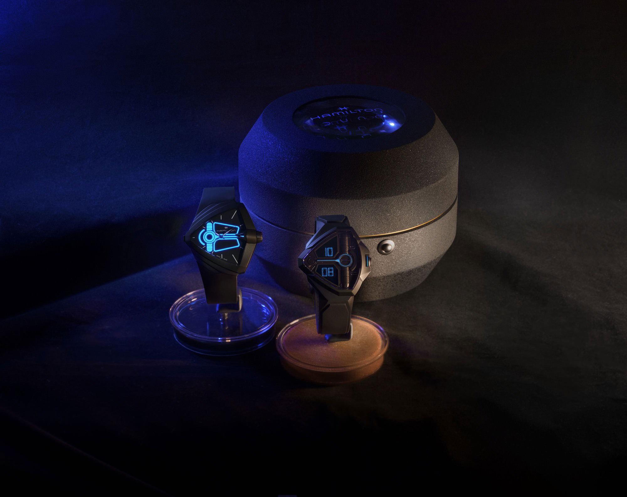 IMG_9081 Hamilton Ventura XXL Bright Dune Limited Edition H24614330 Replica 6