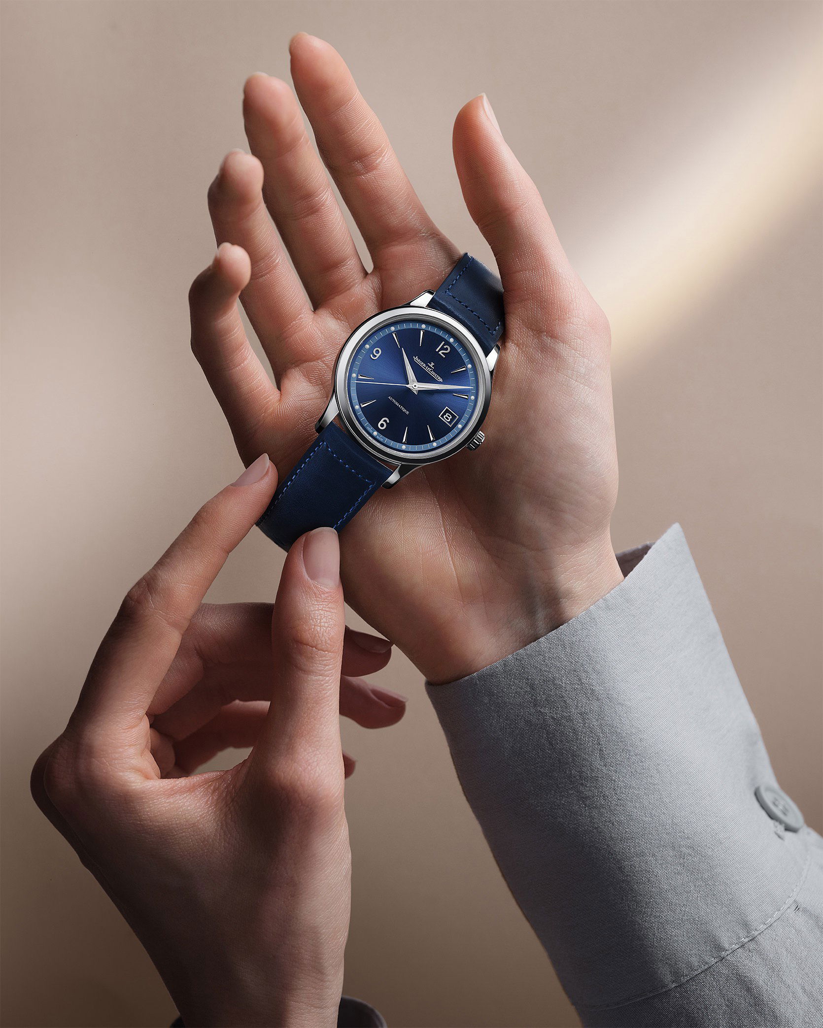 IMG_9081 Jaeger-LeCoultre Master Control Date Q4018480 Replica 6