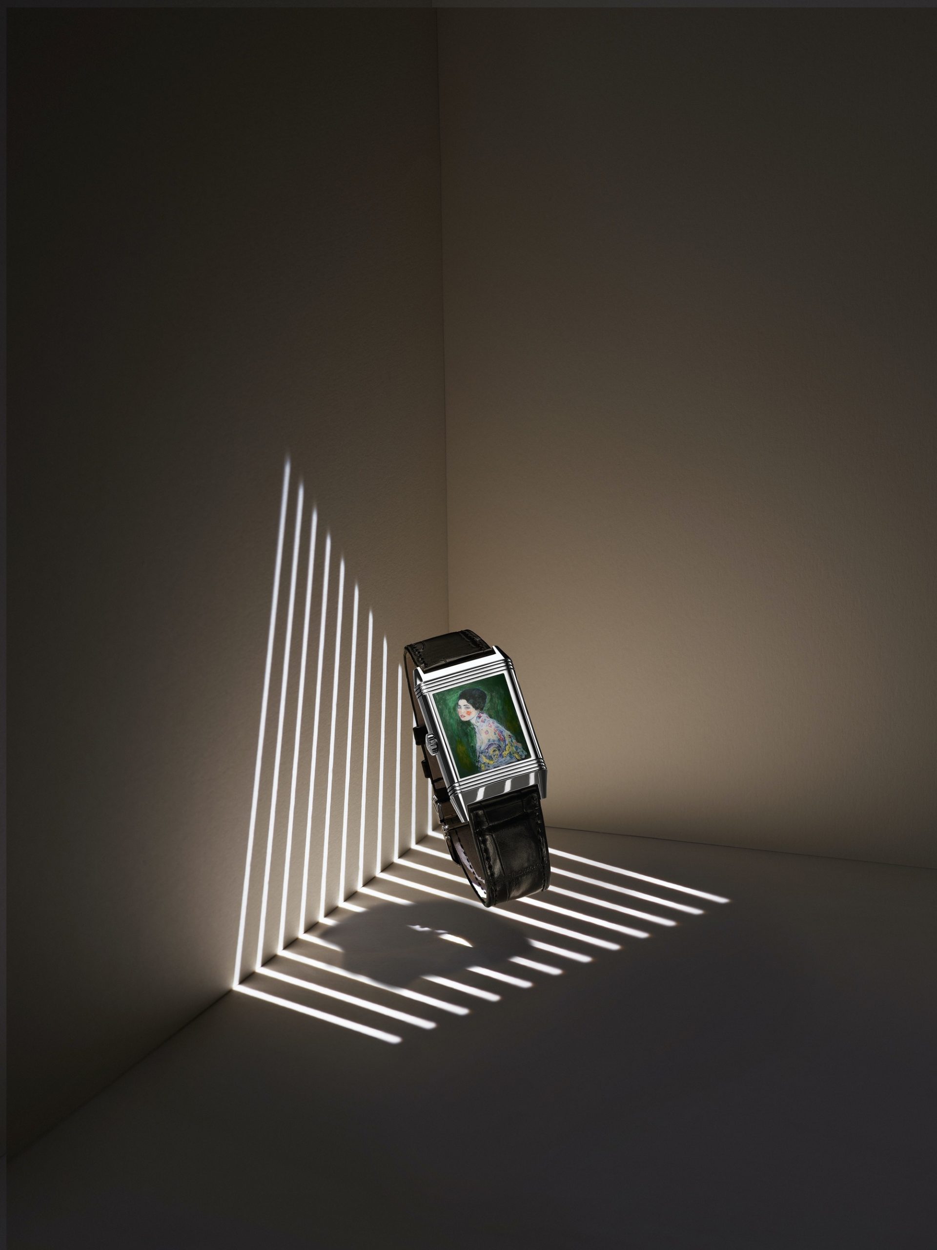 IMG_9081 Jaeger-LeCoultre Reverso Tribute Enamel Hidden Treasure – Klimt Q39334K1 Replica 6