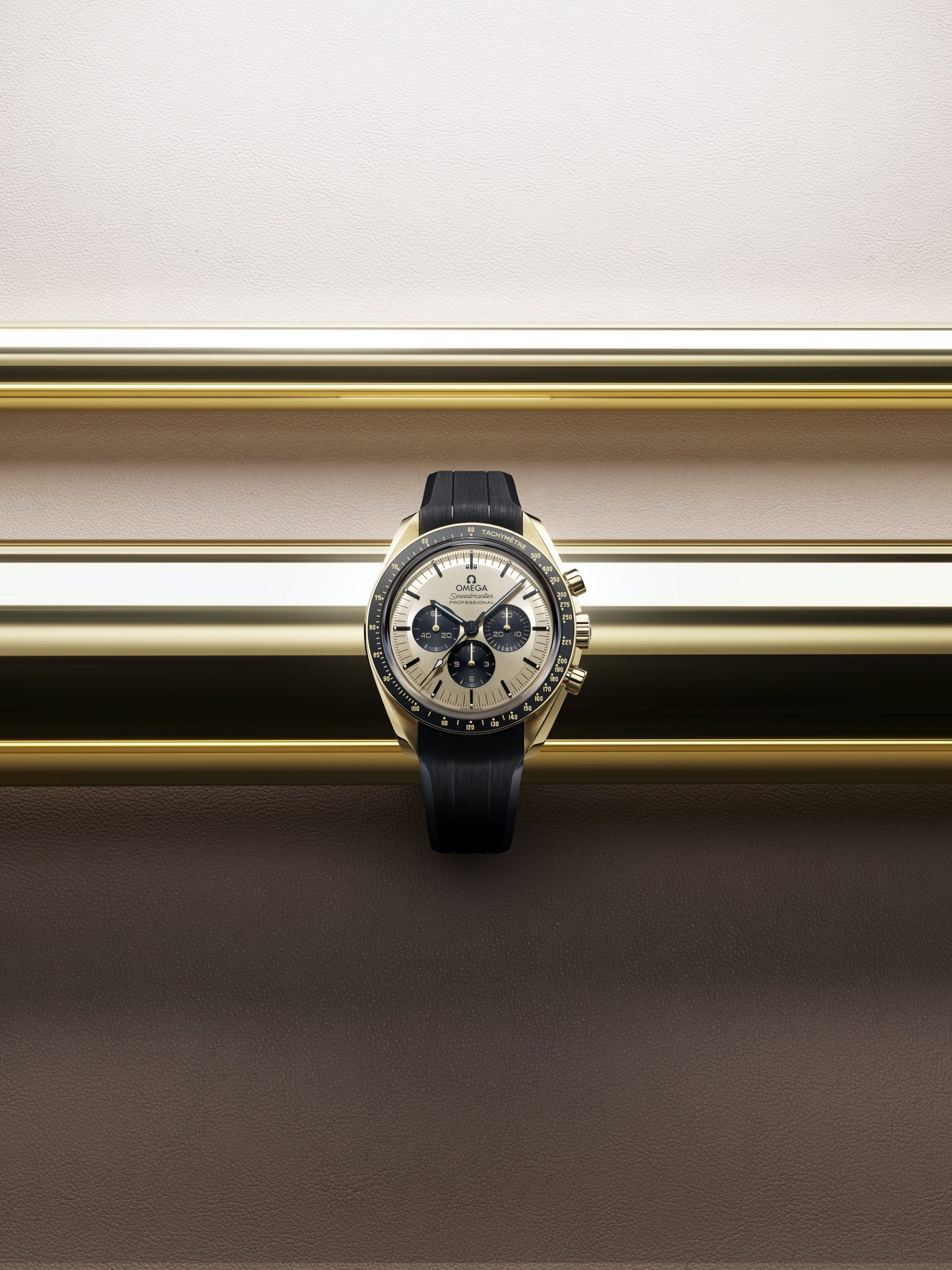 IMG_9081 Omega Speedmaster Moonwatch Co-Axial Master Chronometer Chronograph 42 mm Moonshine Gold 310.62.42.50.99.001 Replica 6