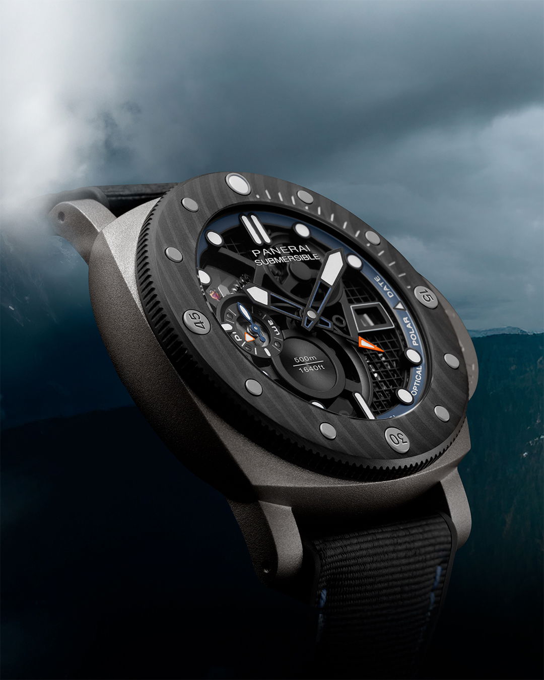 IMG_9081 Panerai Submersible GMT Titanio Mike Horn Experience Edition PAM01670 Replica 6