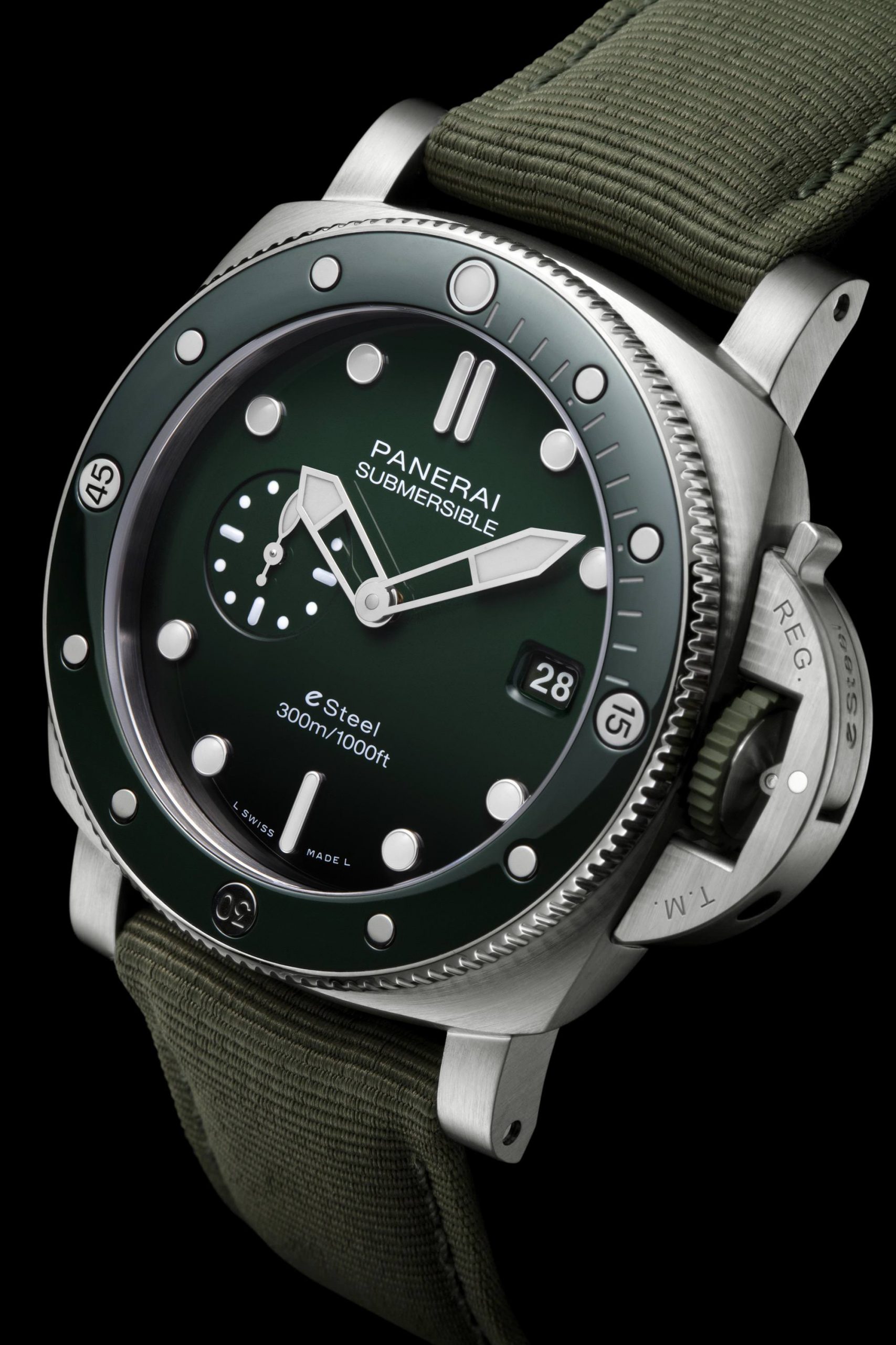 IMG_9081 Panerai Submersible QuarantaQuattro eSteel Verde Smeraldo PAM01287 Replica 6