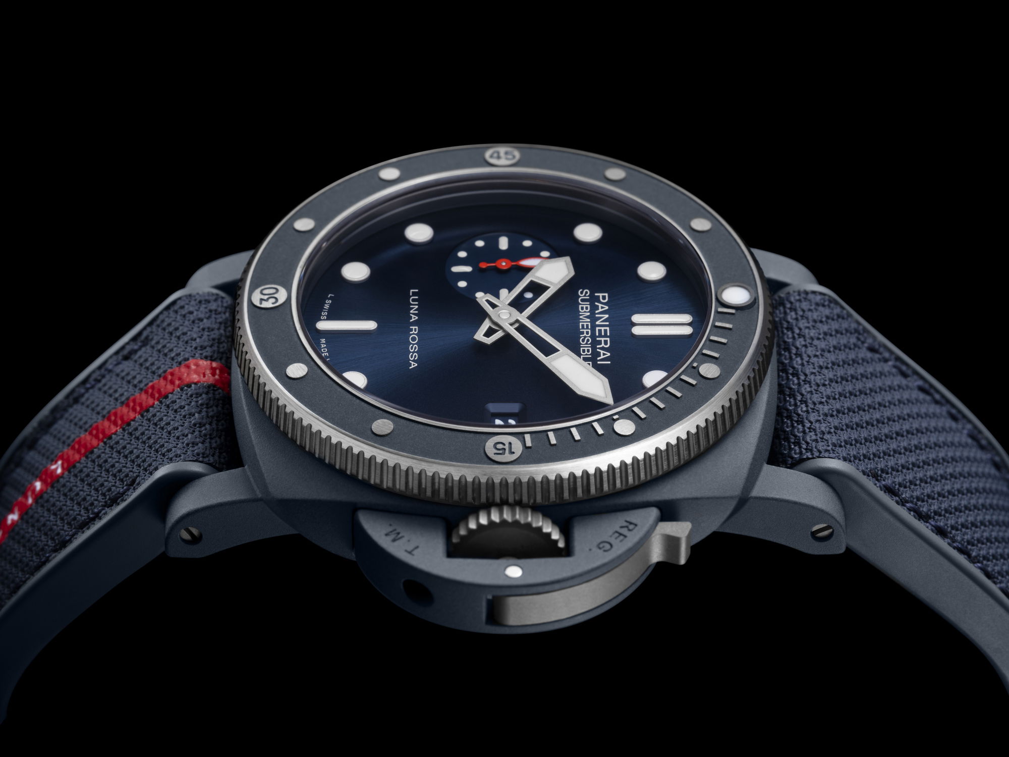 Panerai Submersible QuarantaQuattro Luna Rossa Ti-Ceramitech PAM01466 Replica 6