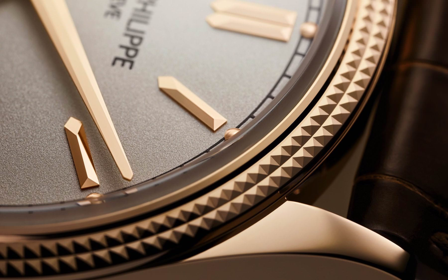 Patek Philippe Calatrava “Clous de Paris” 6119R-001 Replica 6