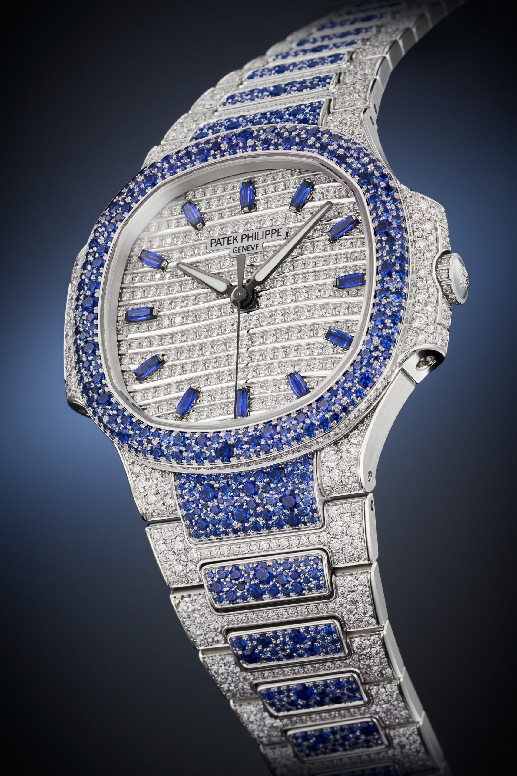 Patek Philippe Nautilus Haute Joaillerie 7118/1451G-001 Replica 6