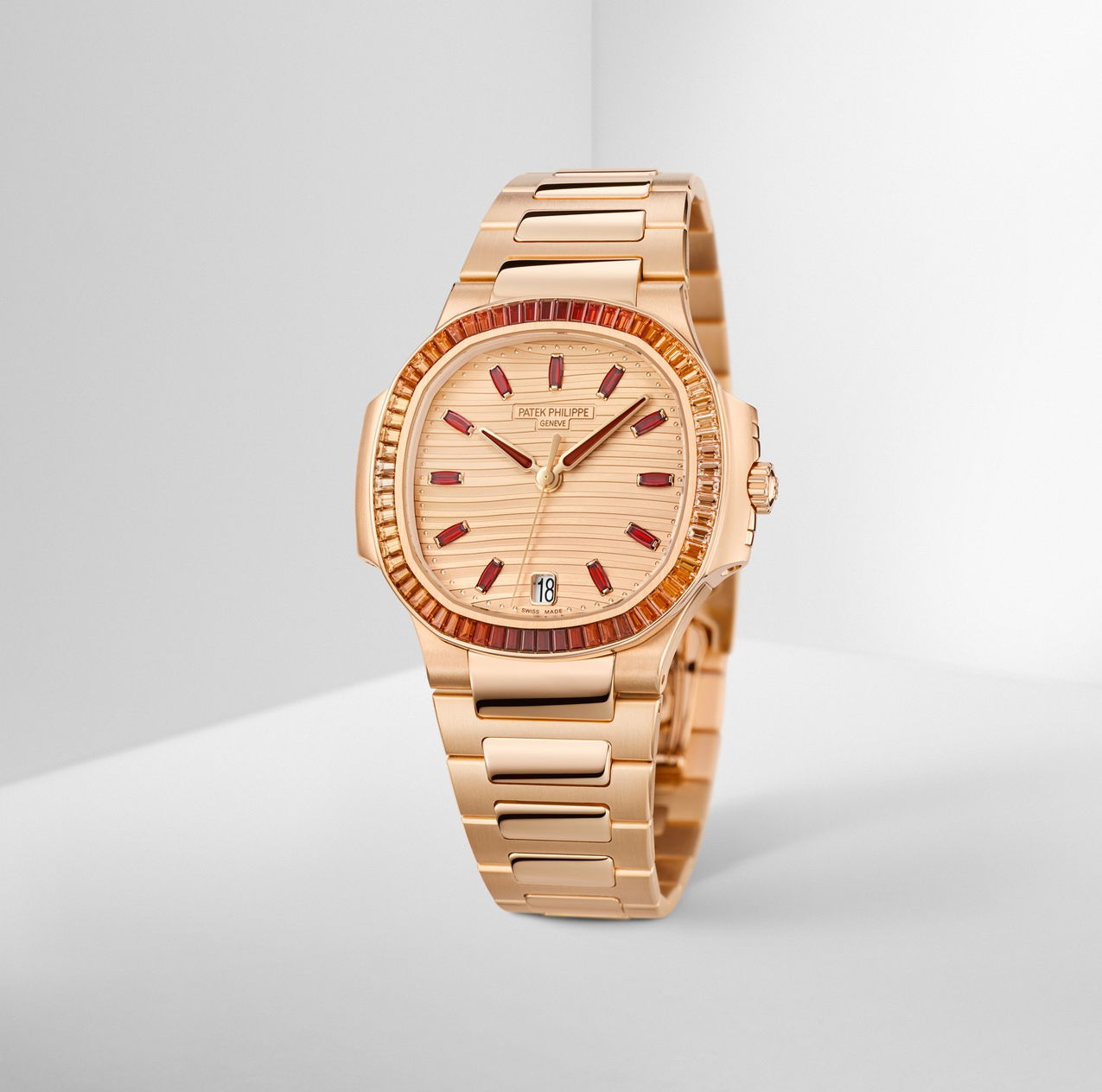 IMG_9081 Patek Philippe Nautilus Joaillerie Ladies 7118/1300R-001 Replica 6