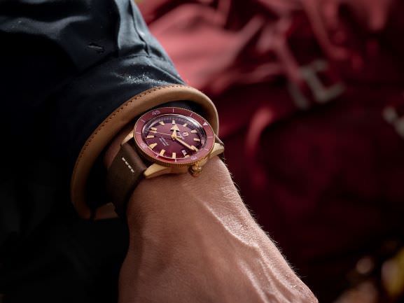 IMG_9081 Rado Captain Cook Automatic Bronze R32504407 Replica 6