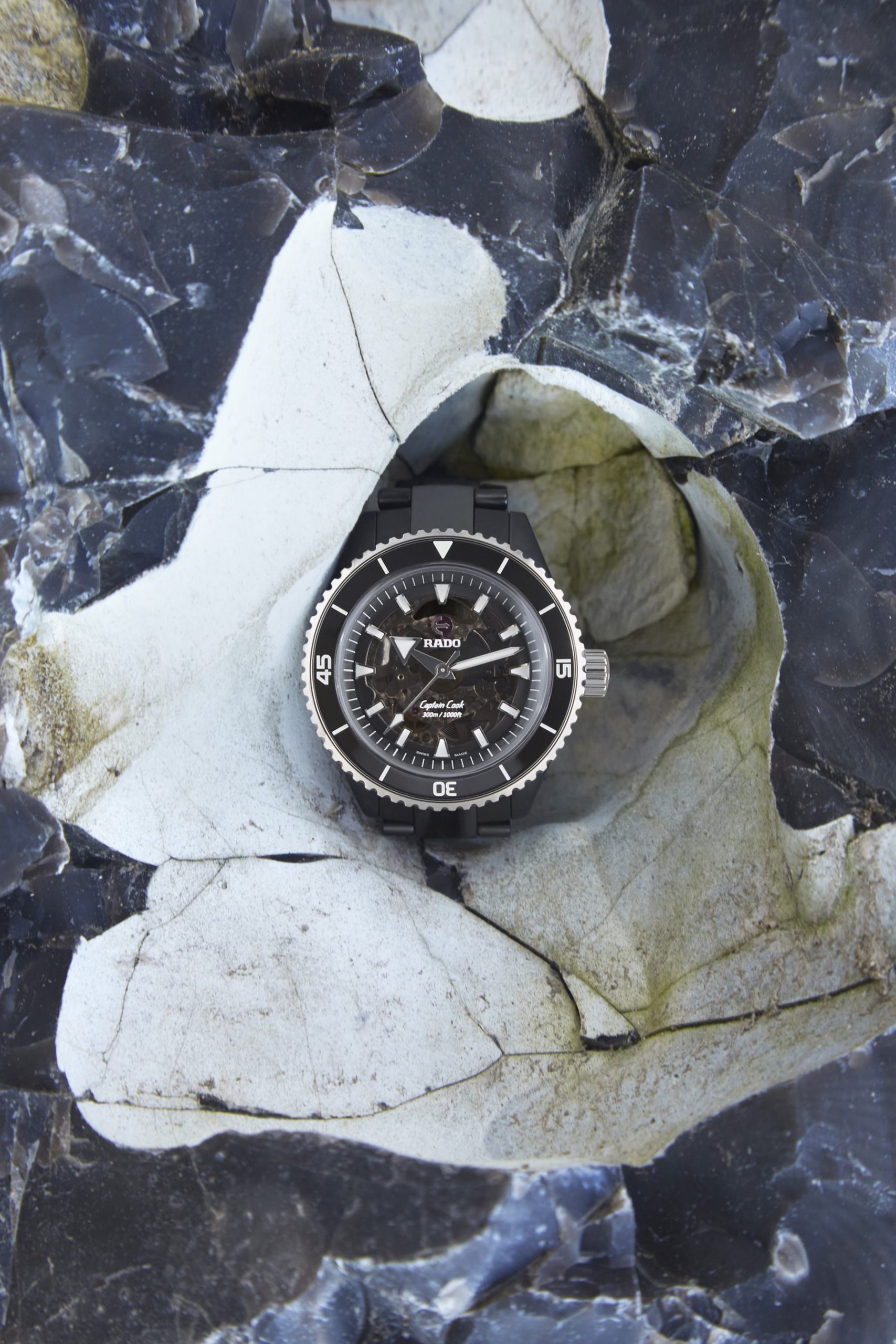 Rado Captain Cook High-Tech Ceramic R32127152 Replica 6