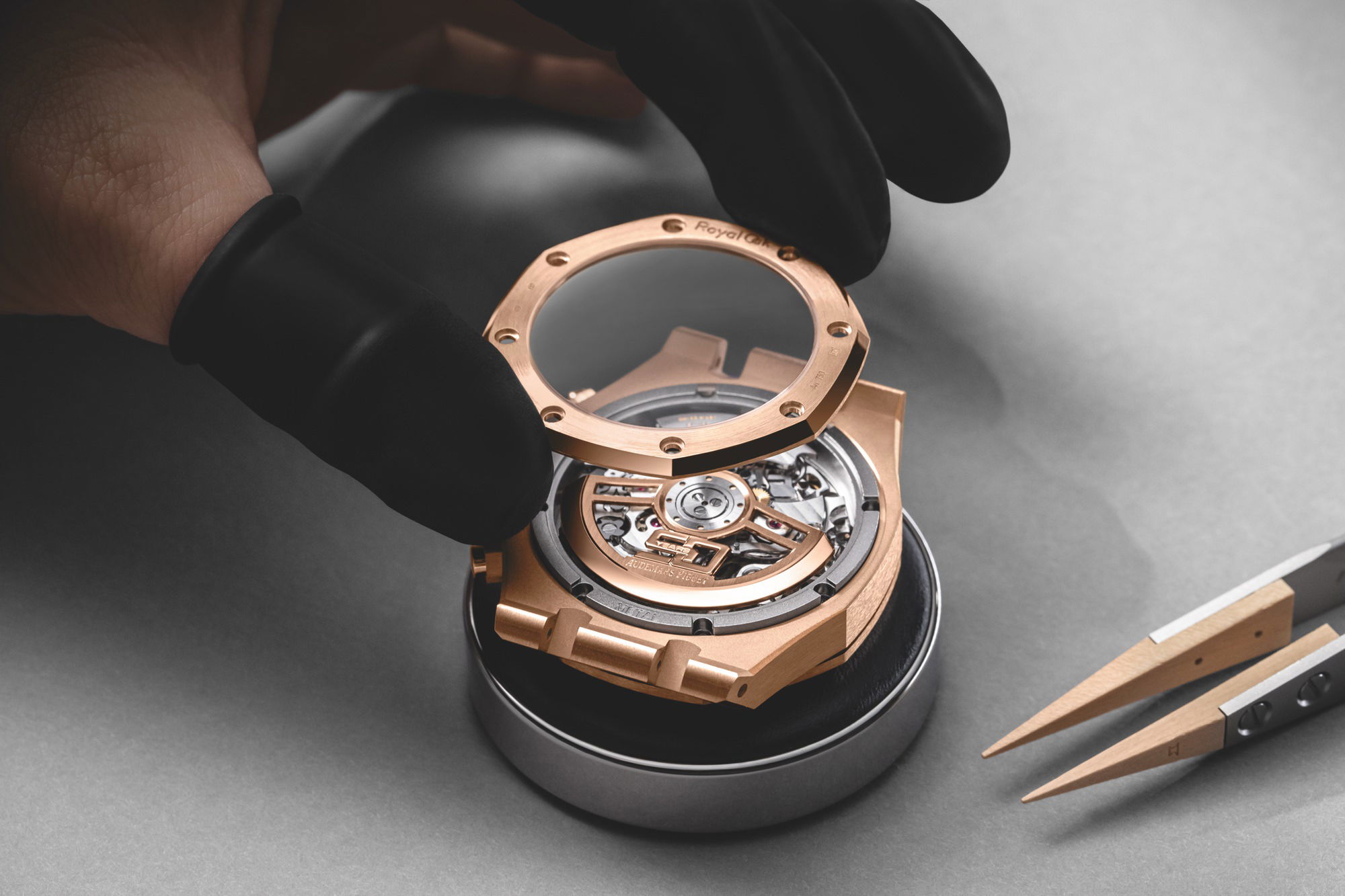 Audemars Piguet Royal Oak Selfwinding Chronograph 26240OR.OO.1320OR.04 Replica 7