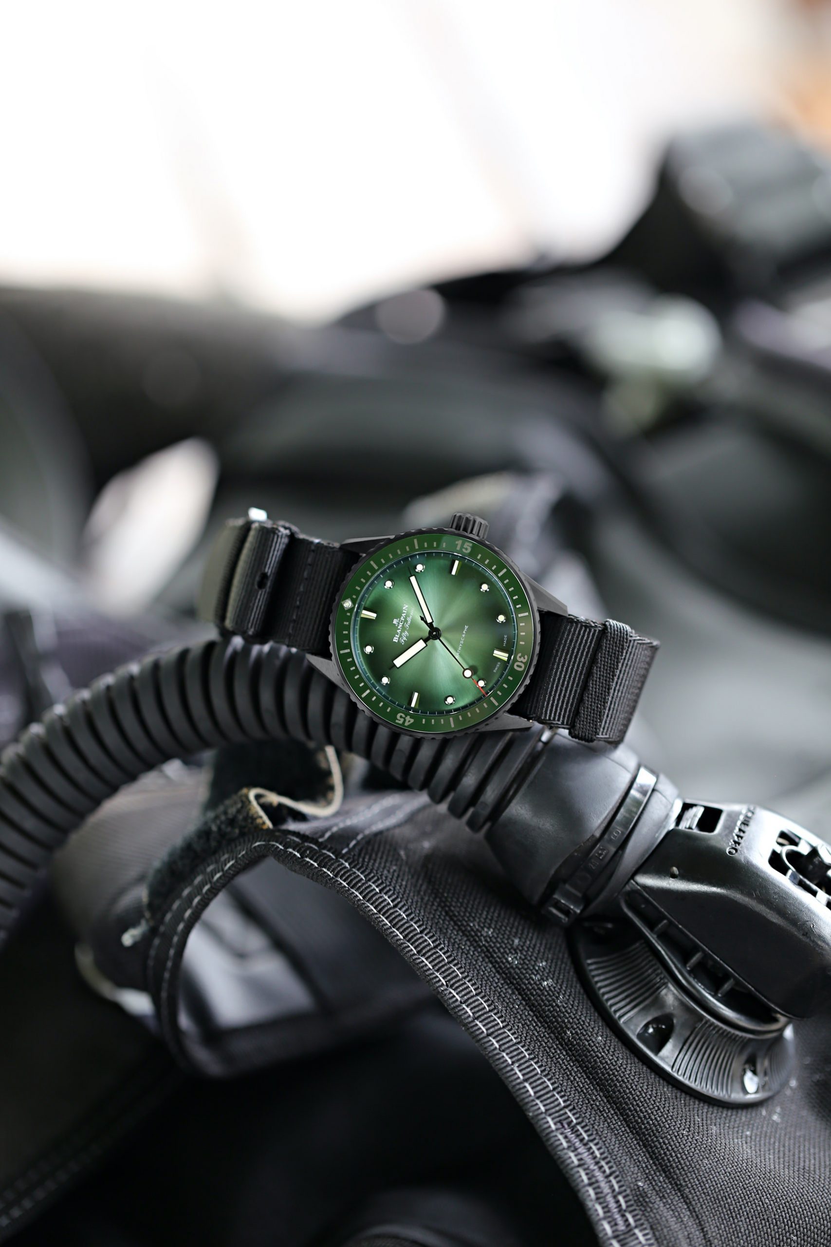 IMG_9081 Blancpain Fifty Fathoms Bathyscape Limited Edition Mokarran 5005 0153 NABA Replica 7