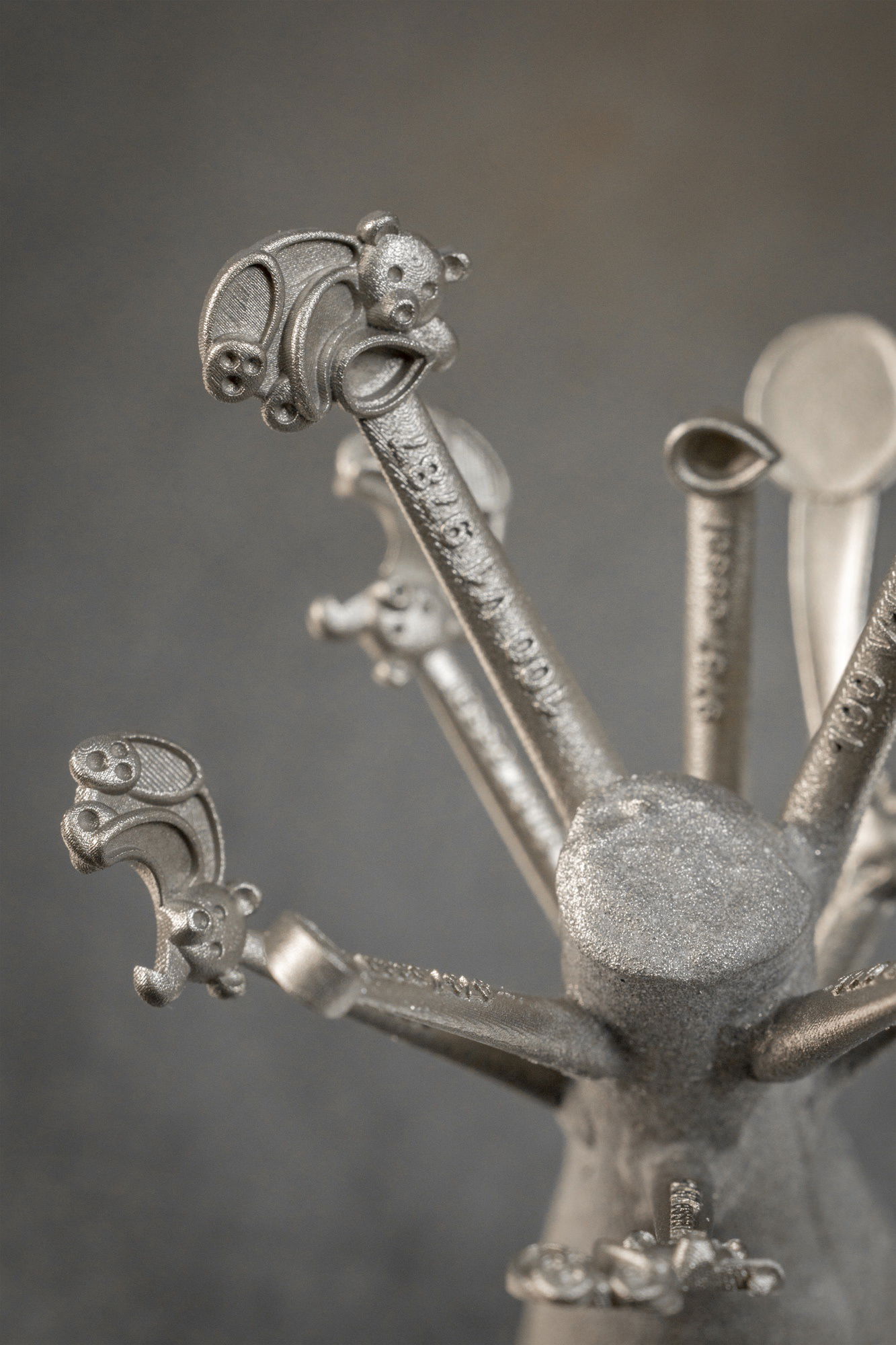 Chopard Happy Sport Metiers d’Art Polar Bear Edition 274425-1001 Replica 7