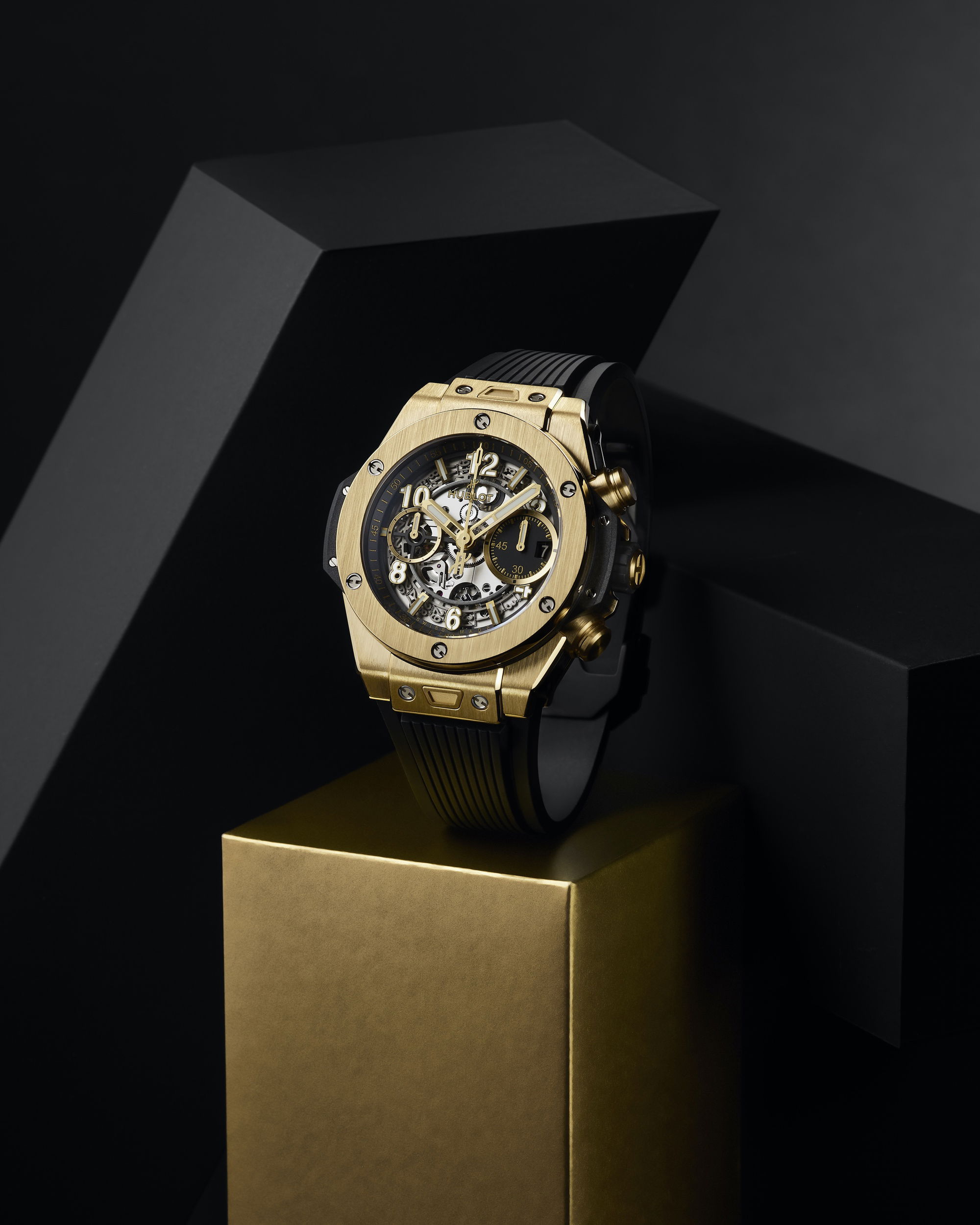 IMG_9081 Hublot Spirit of Big Bang Yellow Gold 642.VX.0130.RX Replica 7