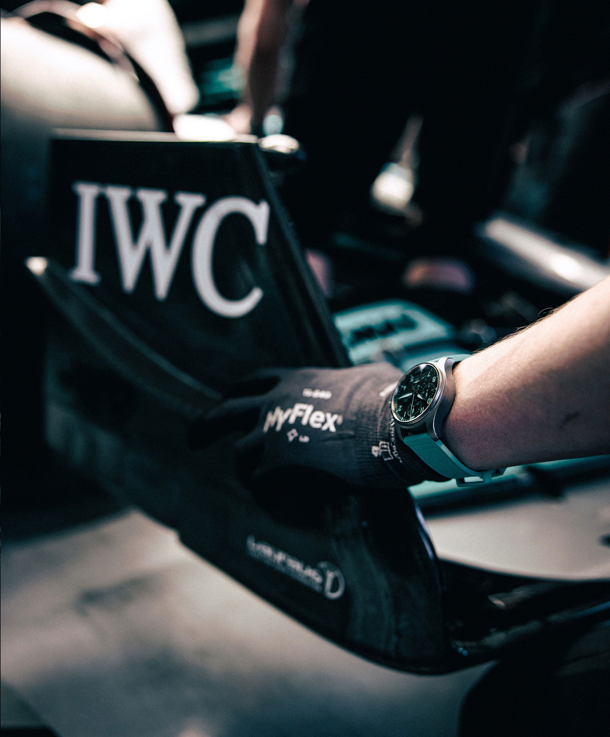 IWC Pilot’s Watch Chronograph 41 Edition “Mercedes-AMG Petronas Formula One Team” IW388108 Replica 7
