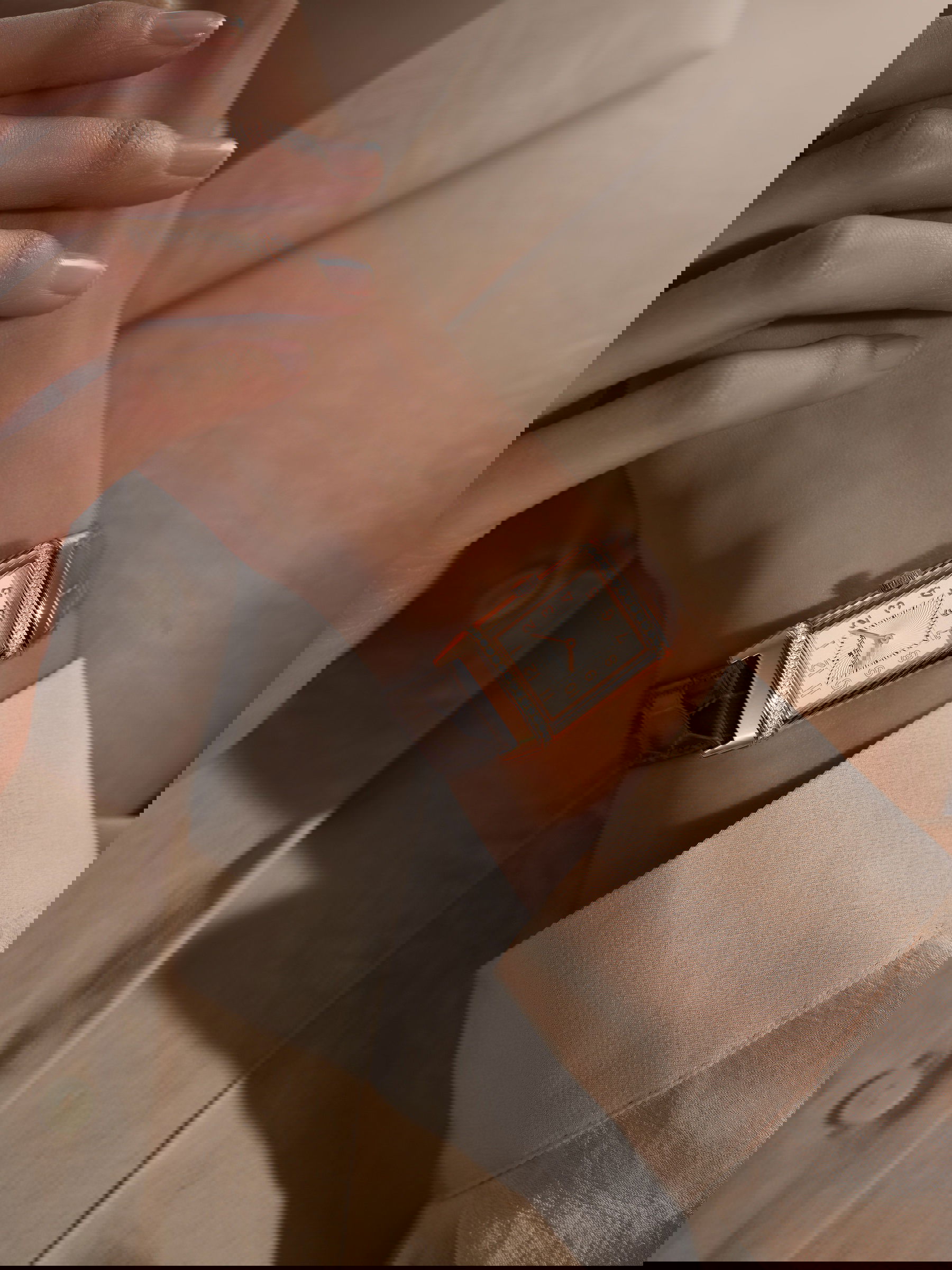 IMG_9081 Jaeger-LeCoultre Reverso Classic Duetto Q2572570 Replica 7