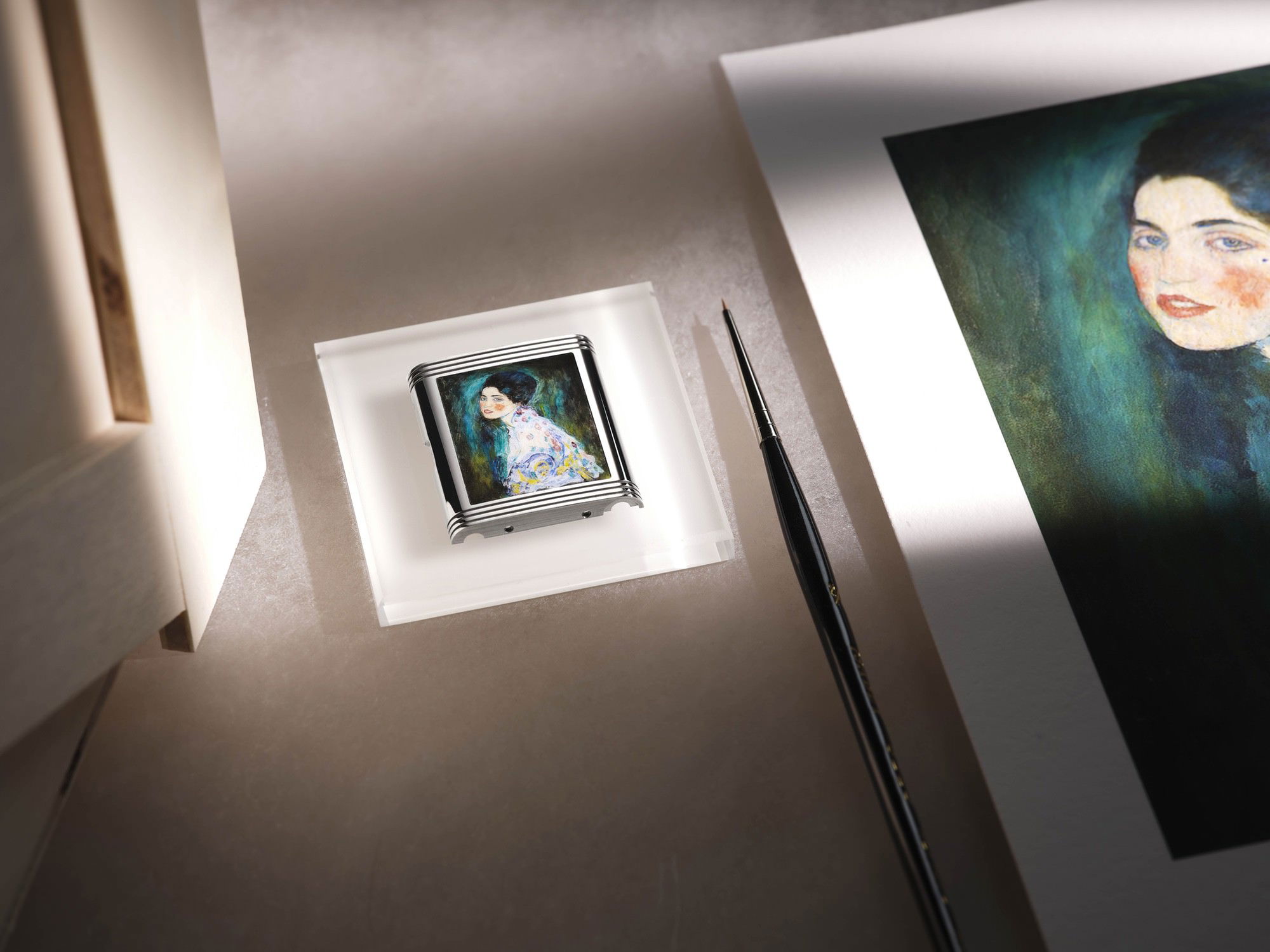 IMG_9081 Jaeger-LeCoultre Reverso Tribute Enamel Hidden Treasure – Klimt Q39334K1 Replica 7