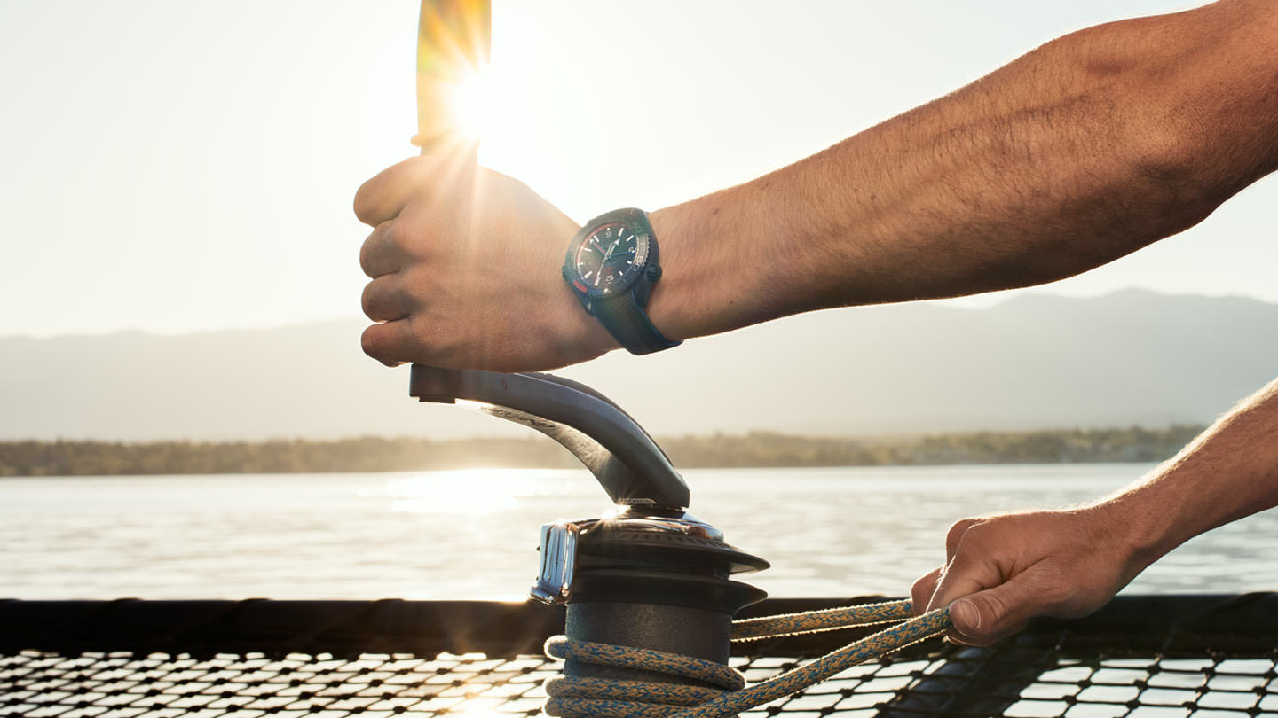 IMG_9081 Omega Seamaster Planet Ocean 600M Co-axial Master Chronometer GMT 45.5?mm “ETNZ” Deep Black 215.92.46.22.01.004 Replica 7