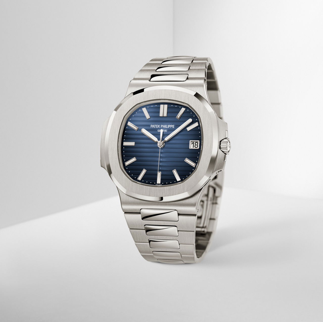 Patek Philippe Nautilus 5811/1G-001 Replica 7
