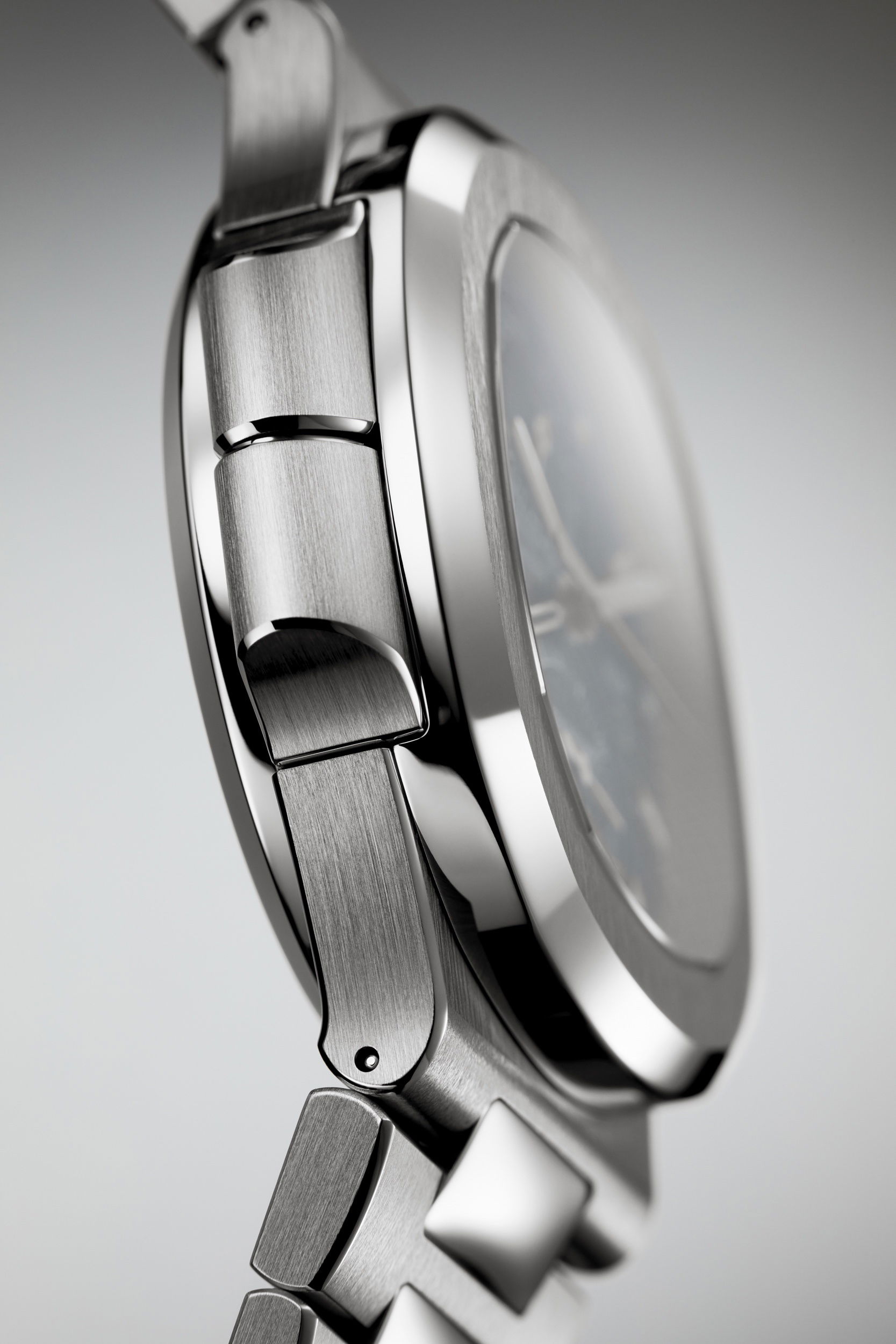 Patek Philippe Nautilus 5990/1A-011 Replica 7