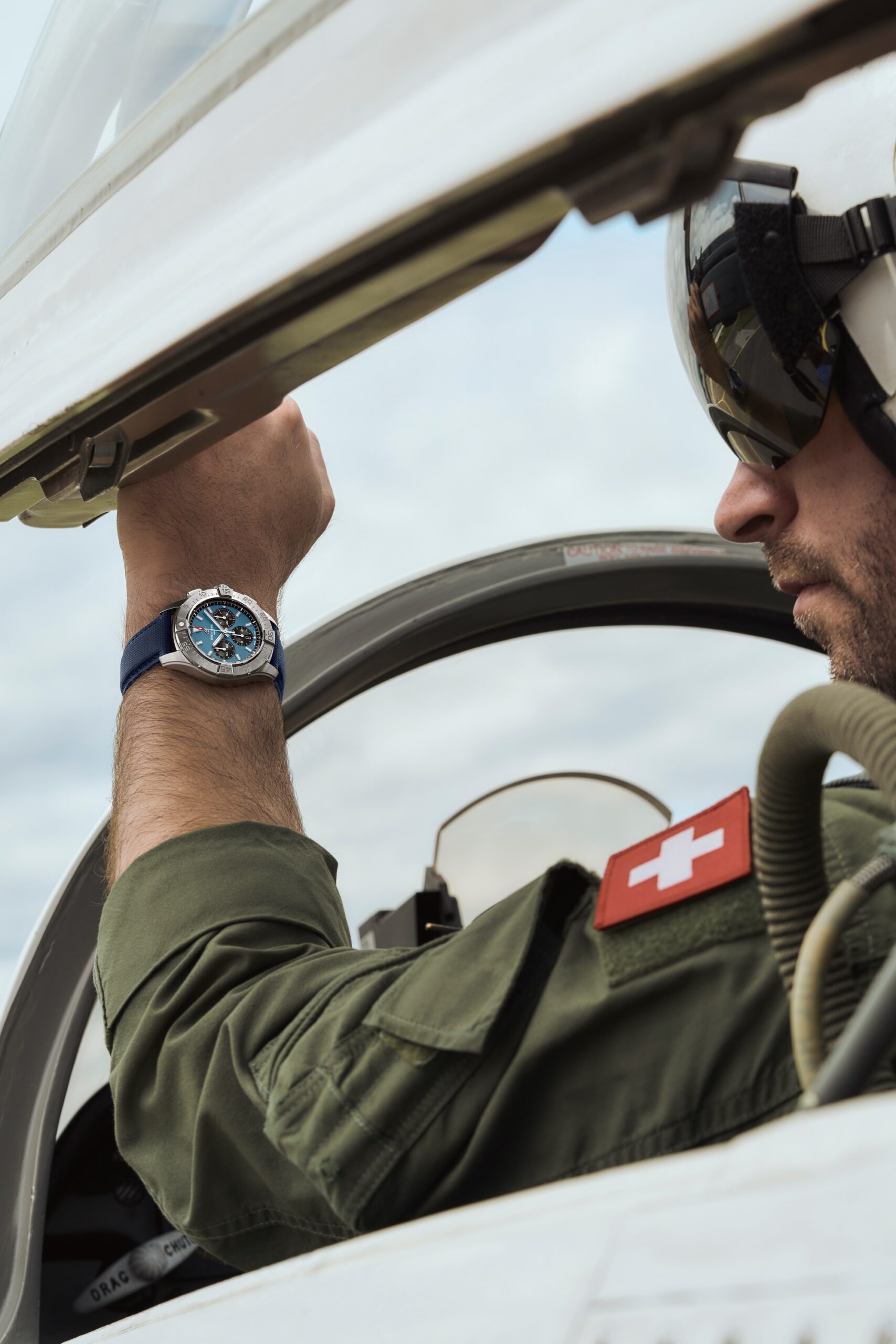 IMG_9081 Breitling Avenger B01 Chronograph 44 AB0147101C1X1 Replica 8