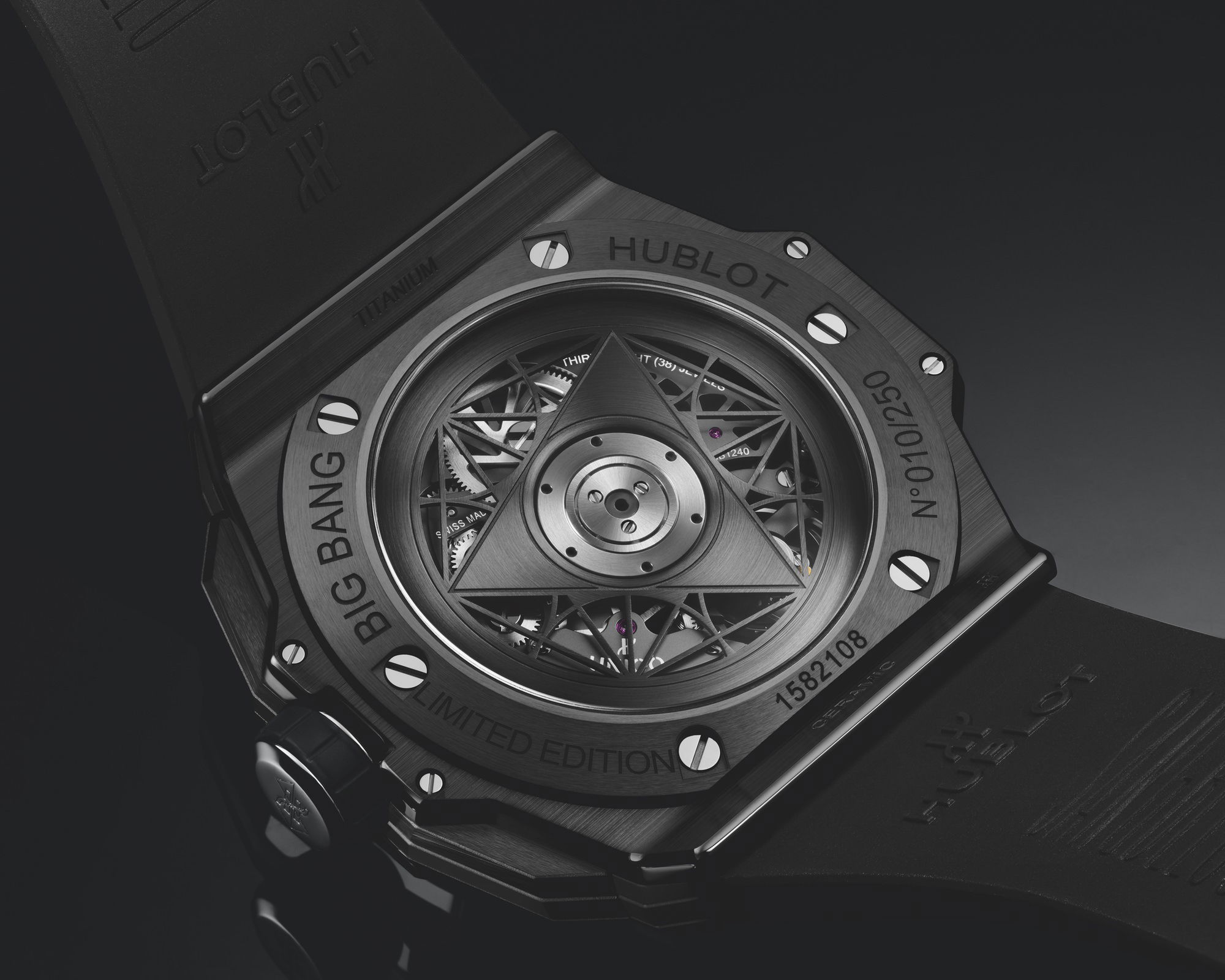 IMG_9081 Hublot Big Bang Unico Sang Bleu II Black Magic 418.CX.1107.RX.MXM22 Replica 8