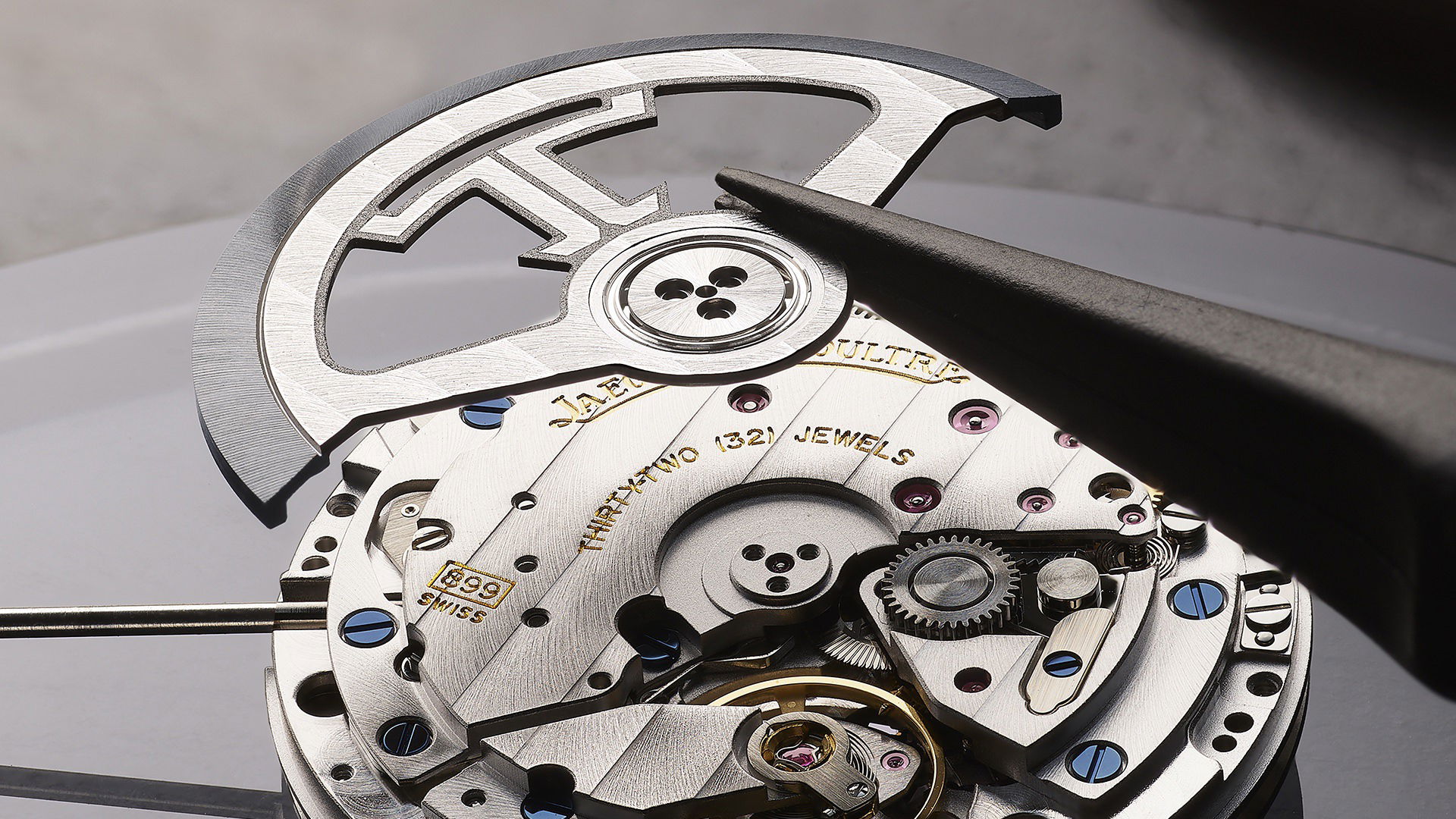 Jaeger-LeCoultre Polaris Date Q906863J Replica 8