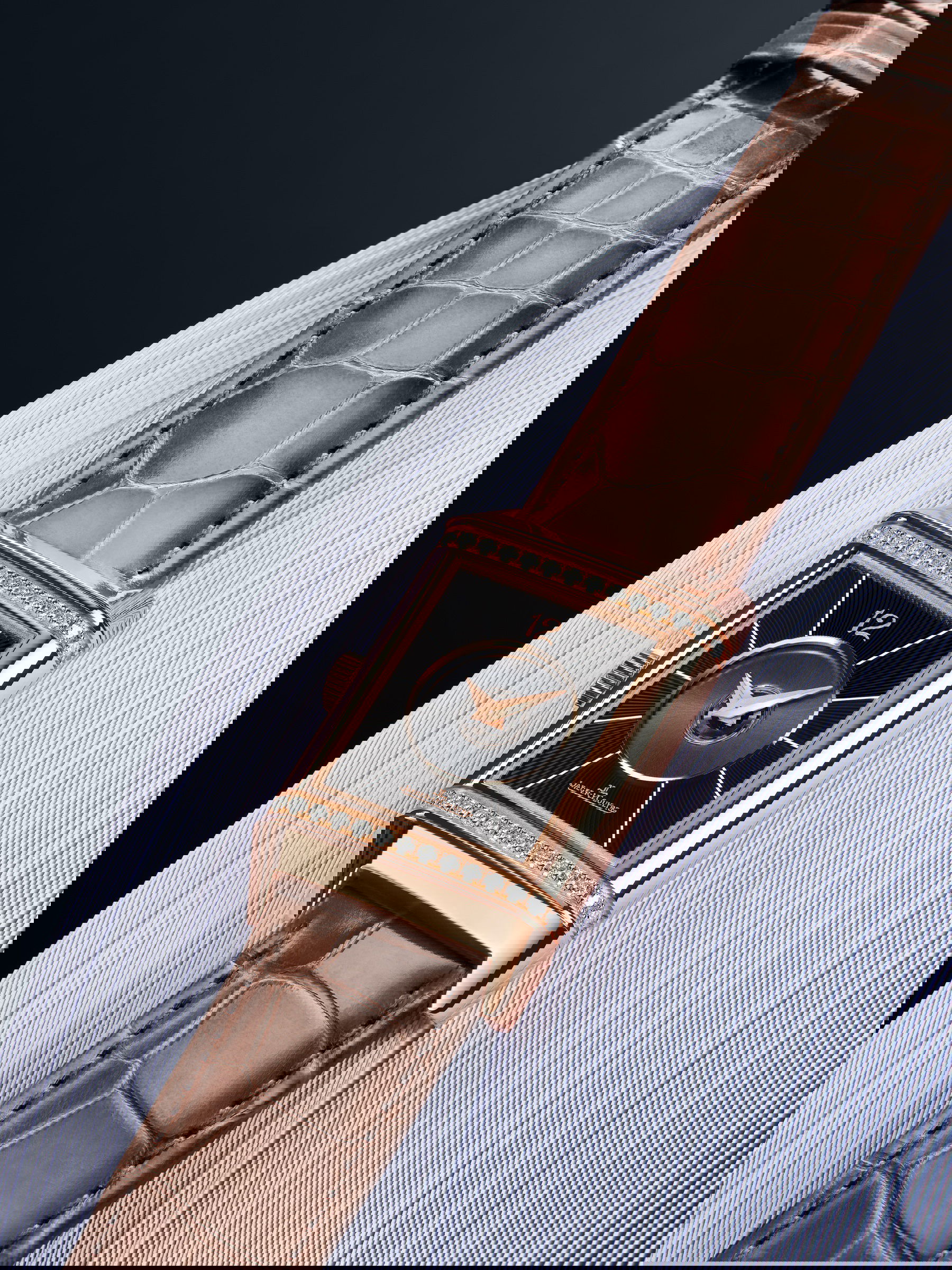 IMG_9081 Jaeger-LeCoultre Reverso Classic Duetto Q2572570 Replica 8