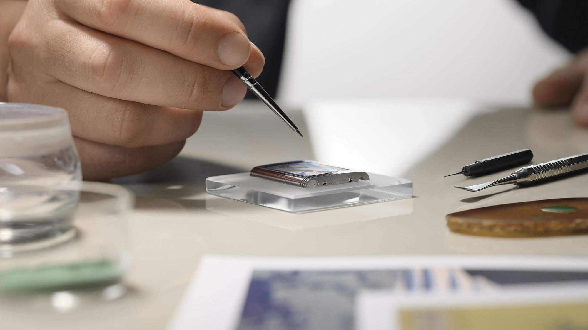 IMG_9081 Jaeger-LeCoultre Reverso Tribute Enamel Hokusai – The Waterfall at Ono Q39334T5 Replica 8