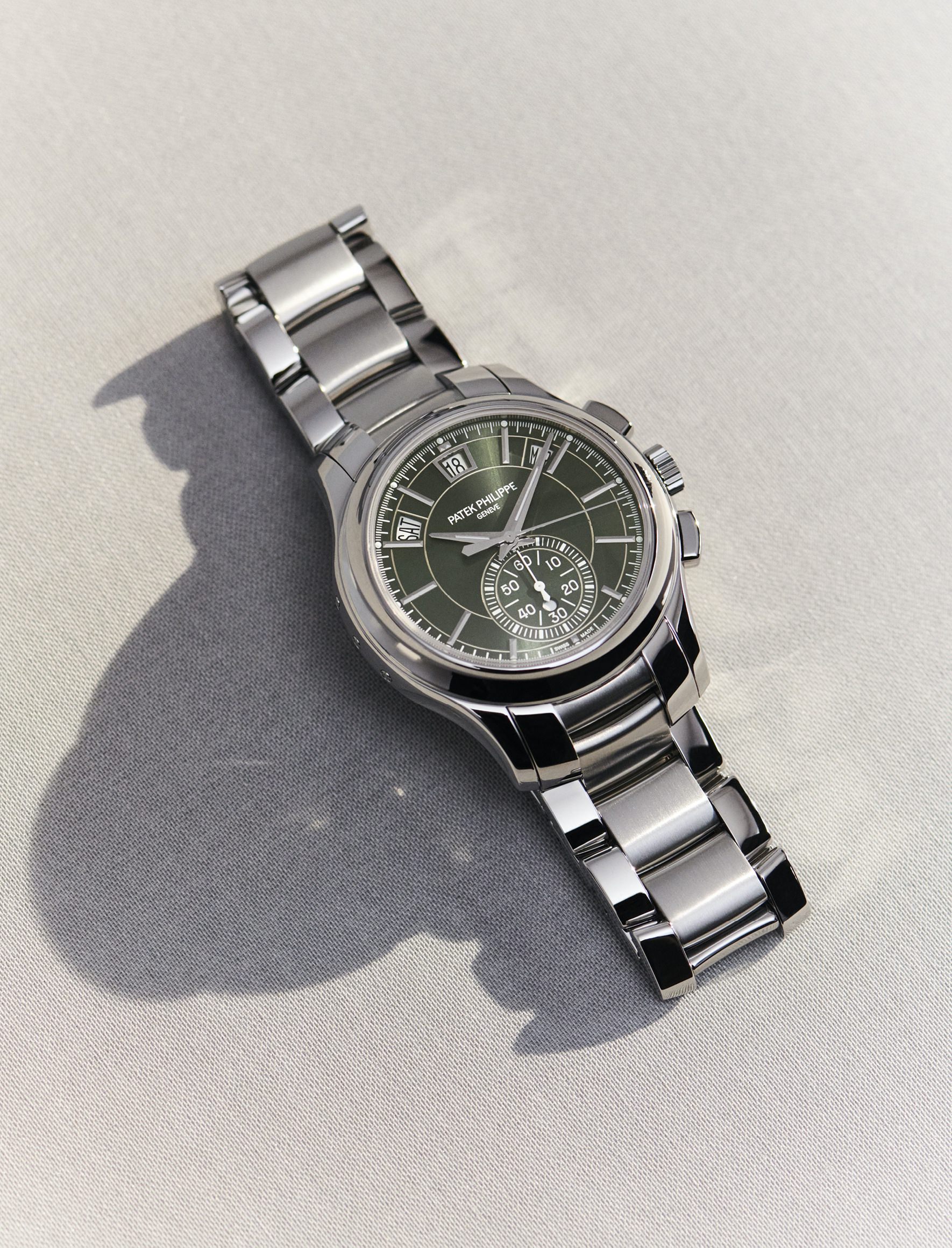 Patek Philippe Complications Flyback Chronograph, Annual Calendar 5905/1A-001 Replica 8