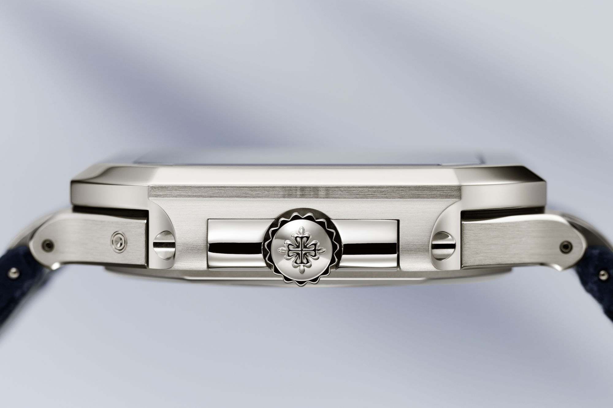 Patek Philippe Cubitus Grand Date Day Moon Phases 5822P-001 Replica 8