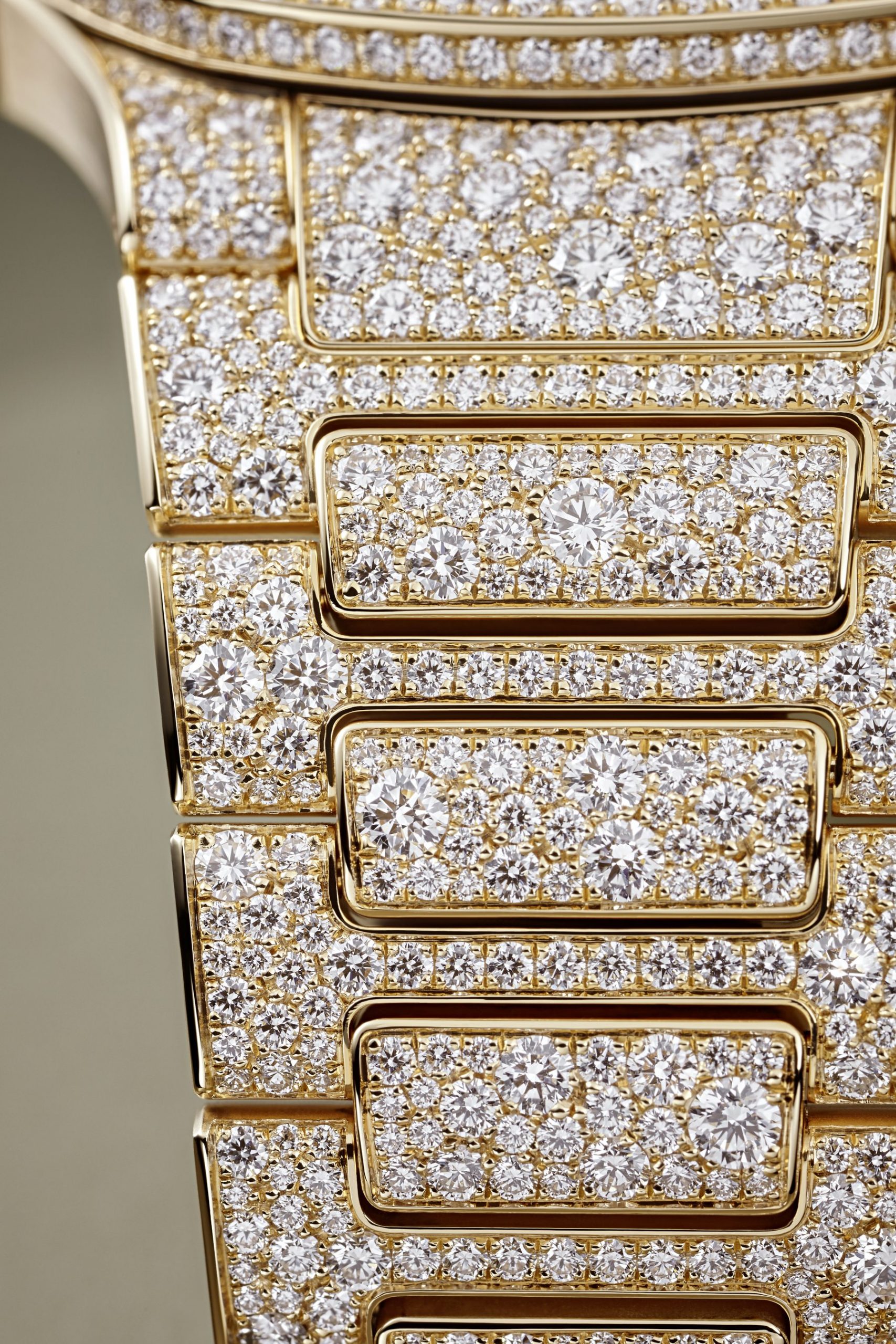 Patek Philippe Nautilus 7118/1450R-001 Replica 8