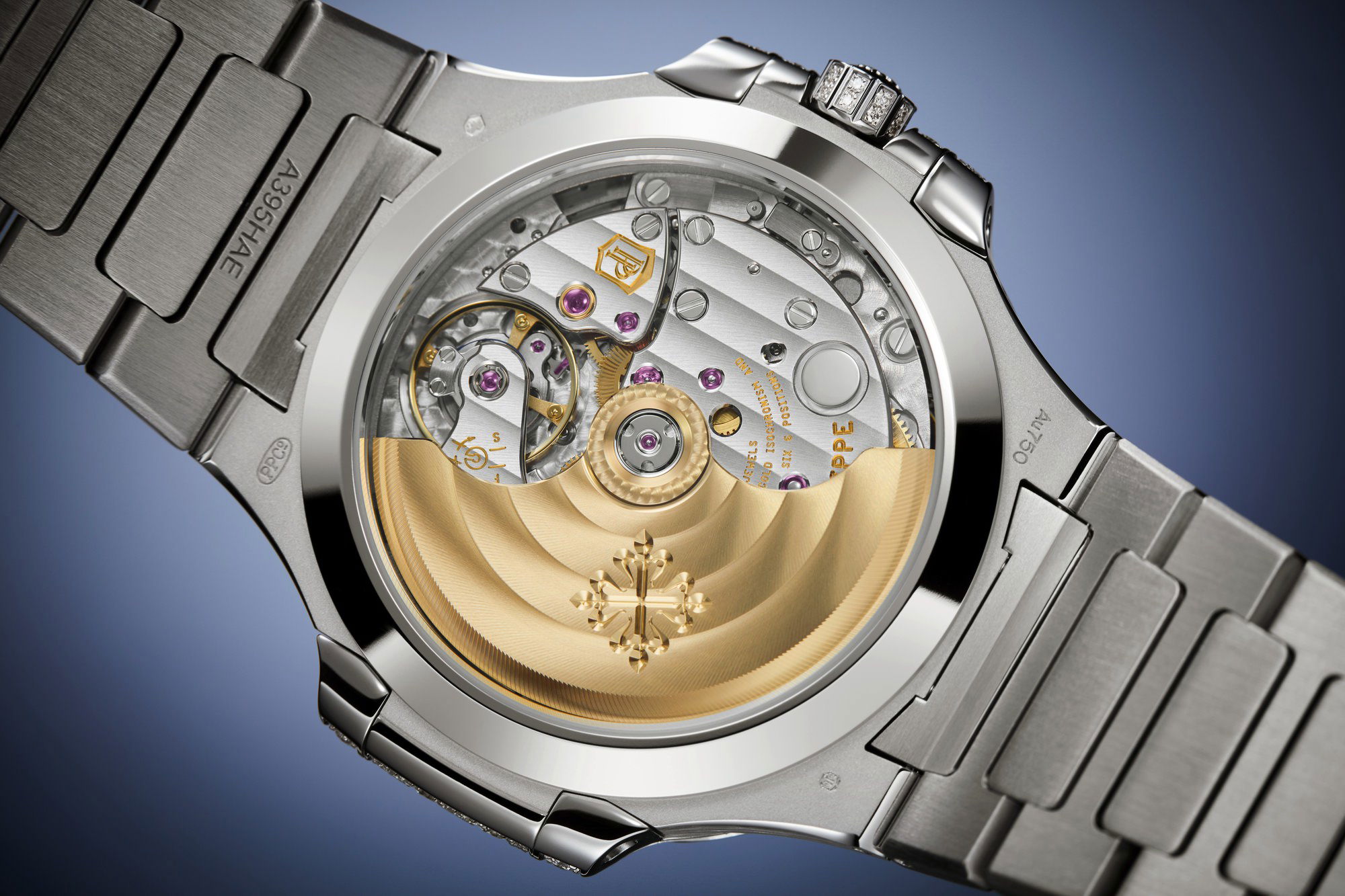 Patek Philippe Nautilus Haute Joaillerie 7118/1451G-001 Replica 8