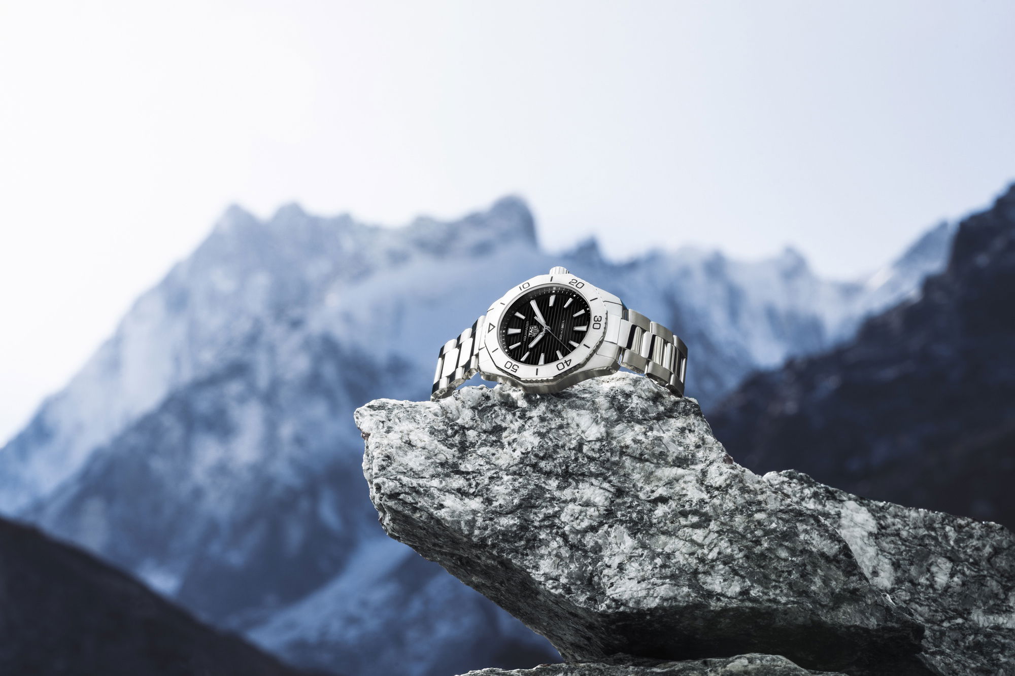 IMG_9081 TAG Heuer Aquaracer Professional 200 WBP1110.BA0627 Replica 8