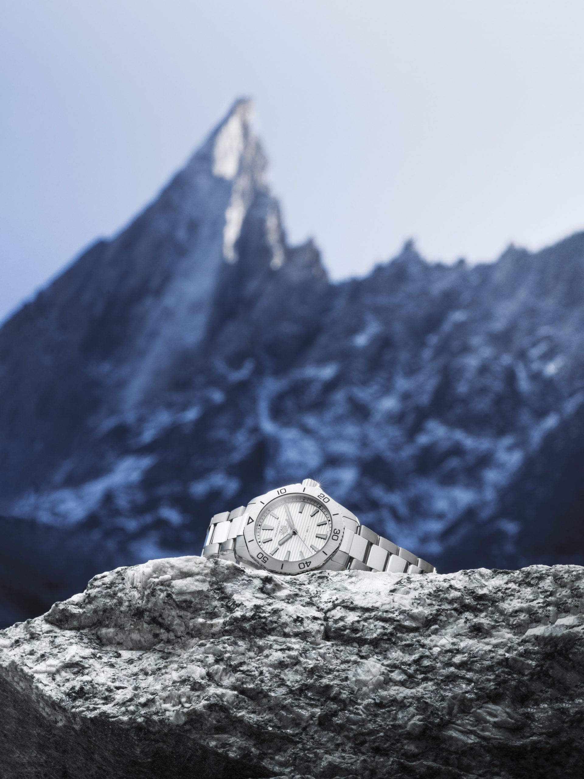 IMG_9081 TAG Heuer Aquaracer Professional 200 WBP1111.BA0627 Replica 8