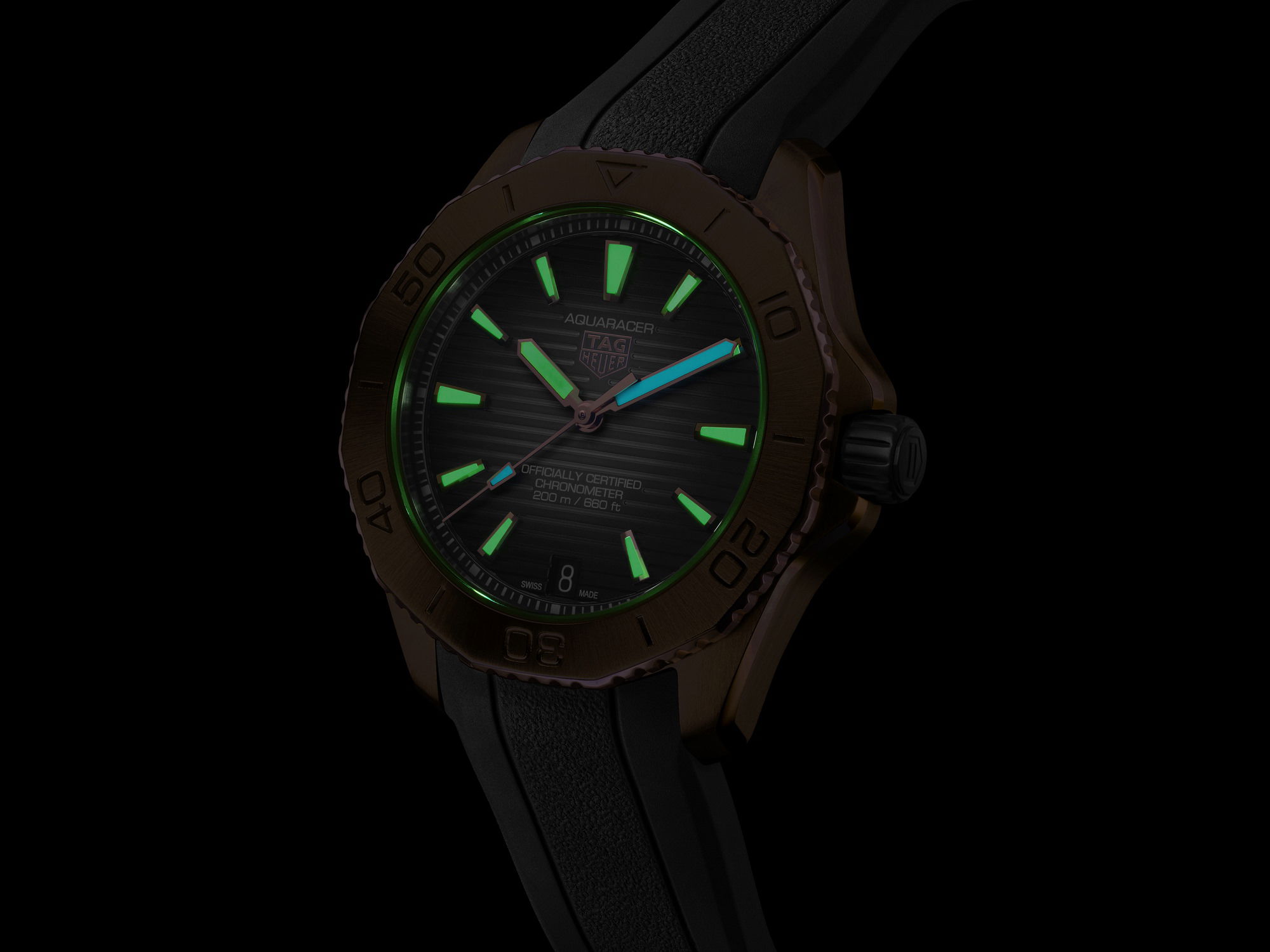 IMG_9081 TAG Heuer Aquaracer Professional 200 WBP5150.FT6199 Replica 8