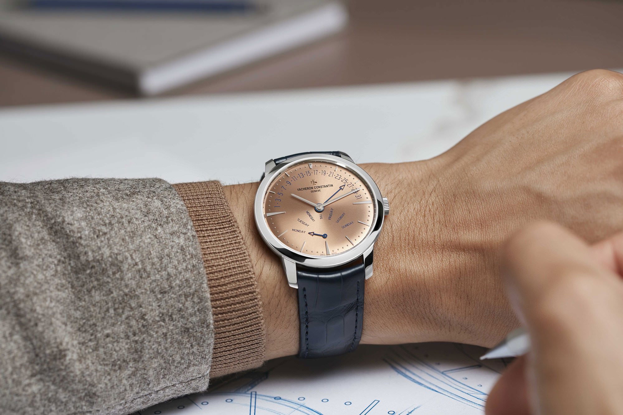 IMG_9081 Vacheron Constantin Patrimony Retrograde Day-Date 4000U/000P-H003 Replica 8