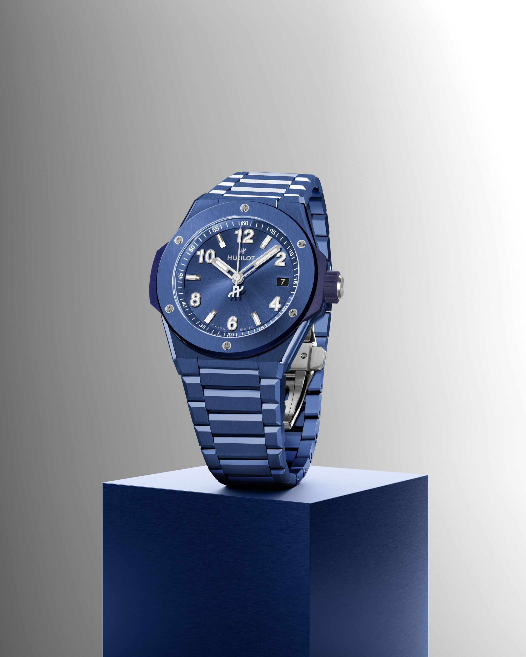 IMG_9081 Hublot Big Bang Integrated Time Only Blue Ceramic 457.EX.7170.EX Replica 8