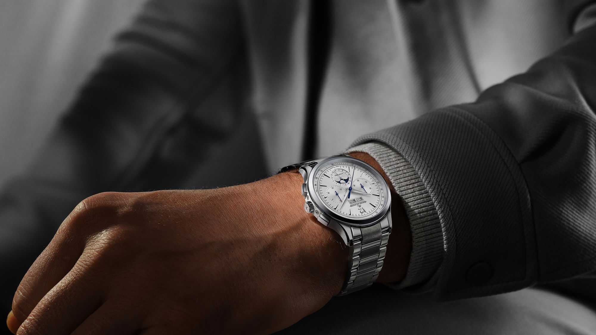 IMG_9081 Jaeger-LeCoultre Master Control Chronograph Calendar Q413812J Replica 8