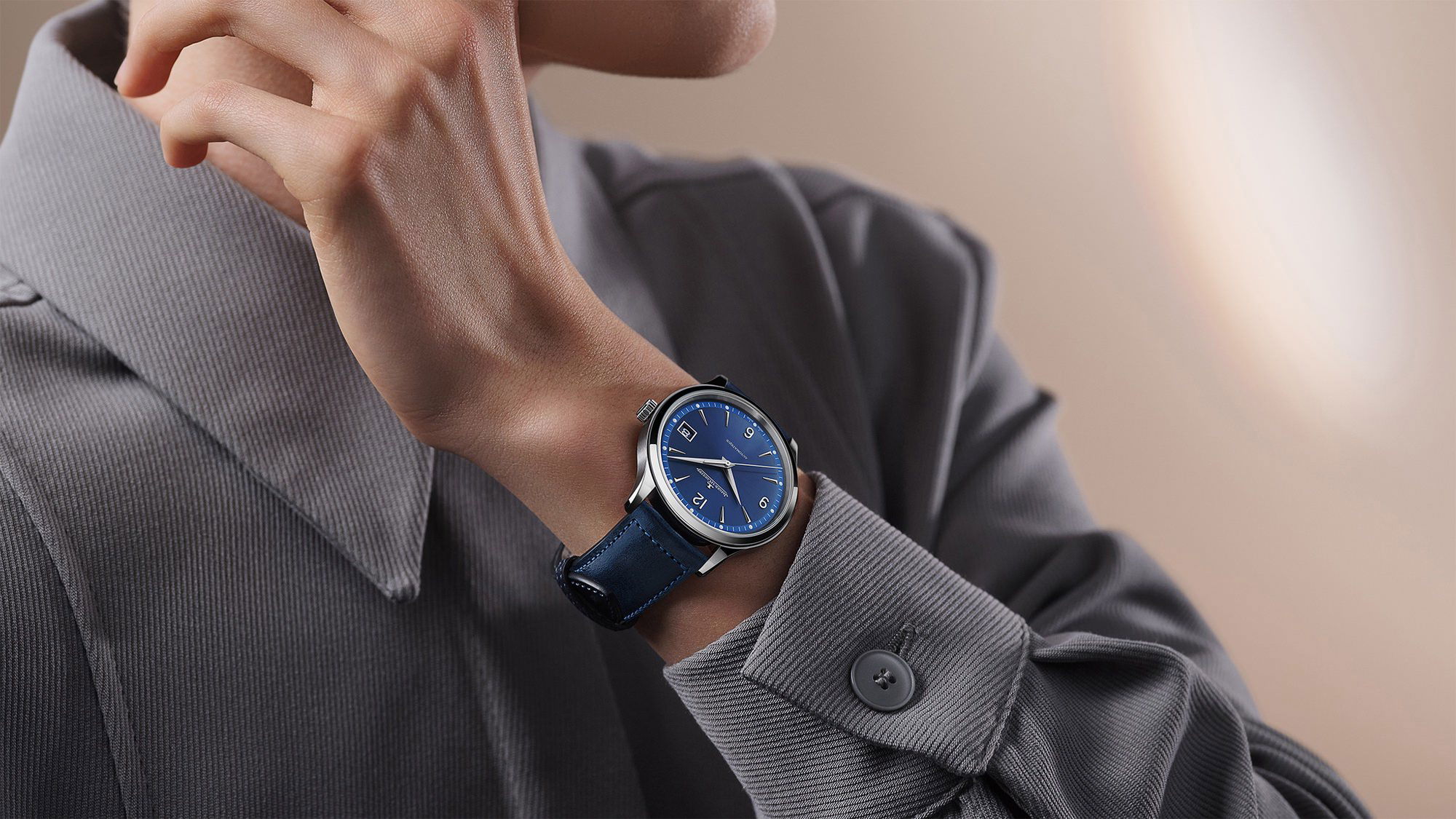 IMG_9081 Jaeger-LeCoultre Master Control Date Q4018480 Replica 8