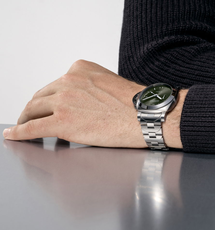 IMG_9081 Panerai Luminor Quaranta BiTempo Metal Bracelet PAM01640 Replica 8