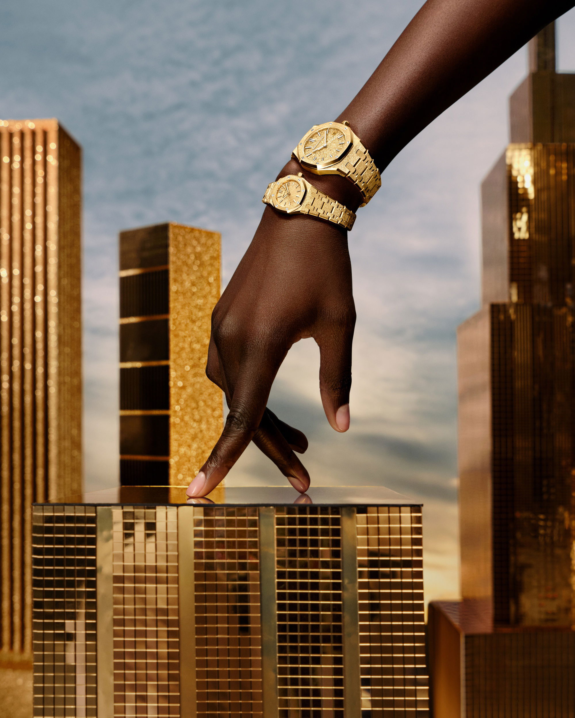 Audemars Piguet Royal Oak Mini Frosted Gold Quartz 23 67630BA.GG.1312BA.01 Replica 8