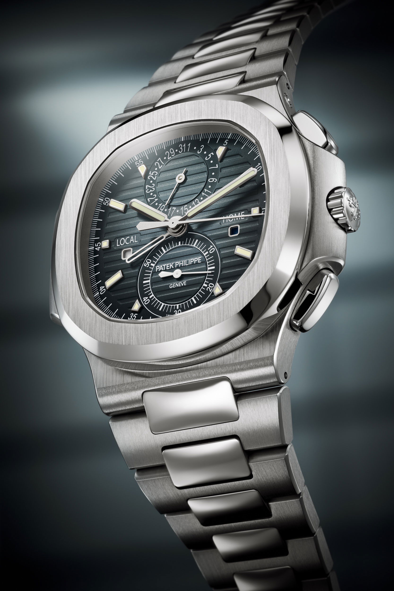Patek Philippe Nautilus 5990/1A-011 Replica 8