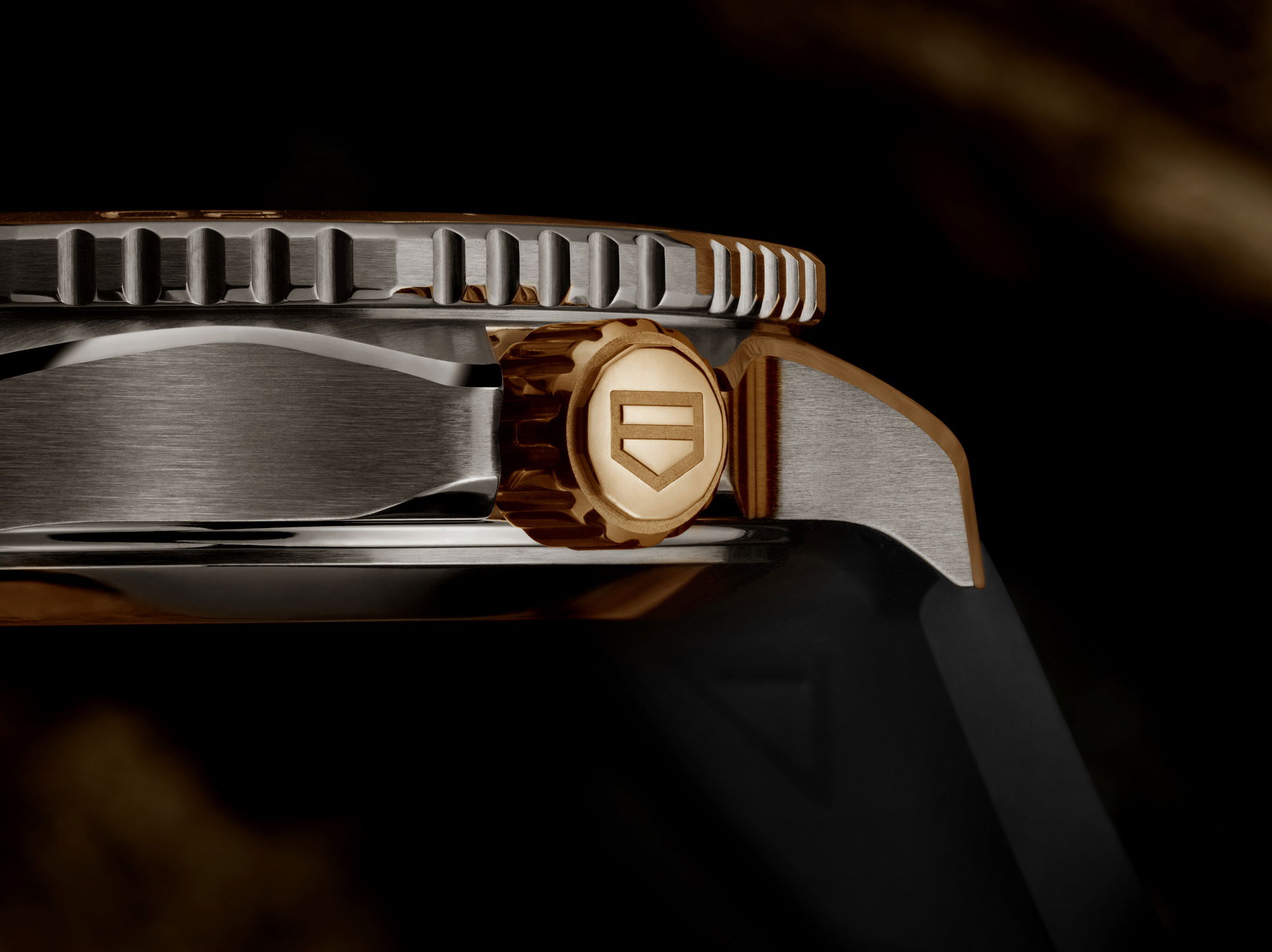 IMG_9081 TAG Heuer Aquaracer Professional 200 WBP2151.FT6199 Replica 8