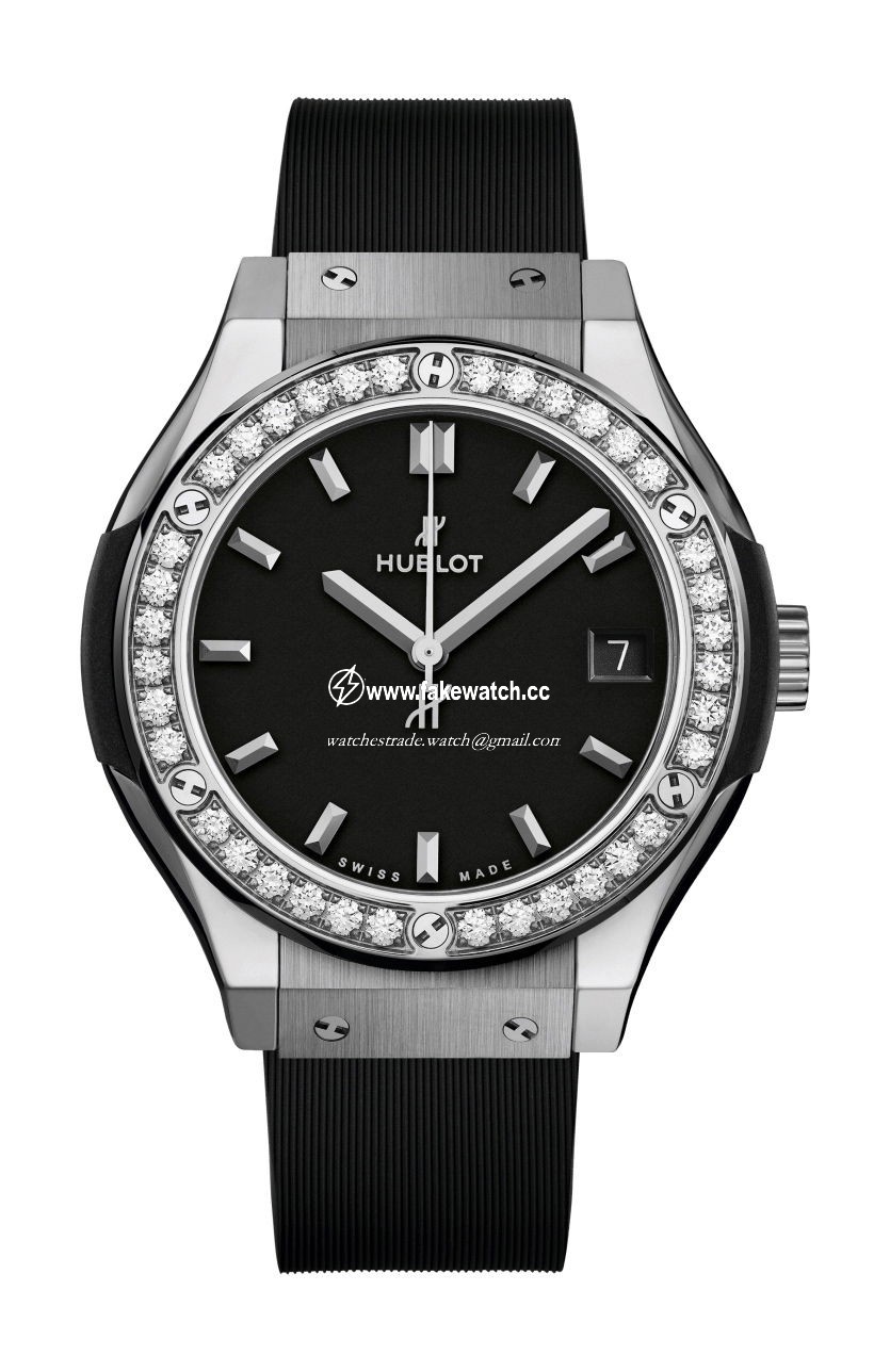 Hublot Classic Fusion Titanium Diamonds 581.NX.1171.RX.1104