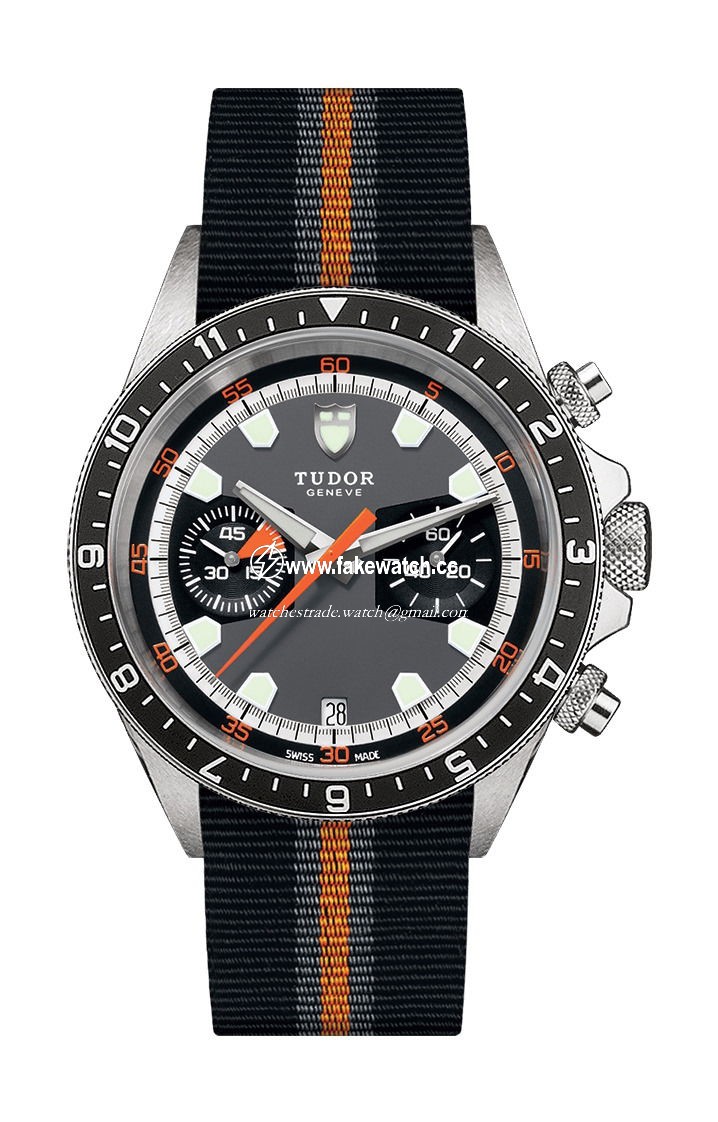 TUDOR Heritage Chrono M70330N-0004
